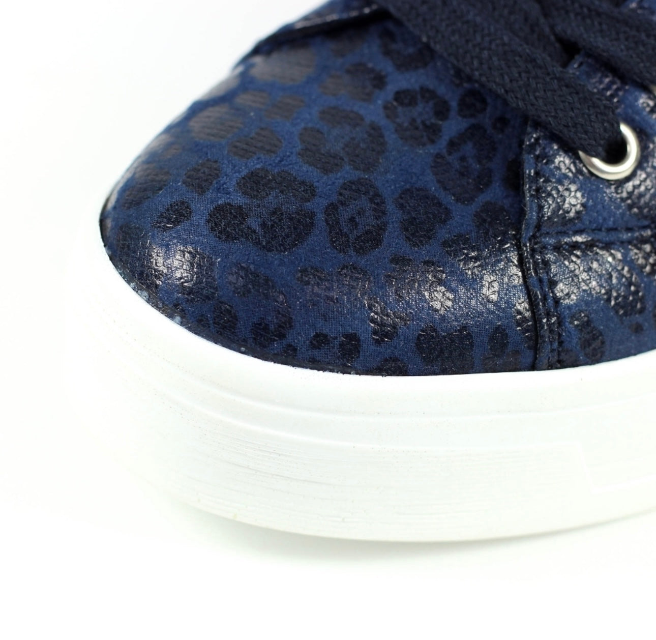 Lunar - Charm trainers