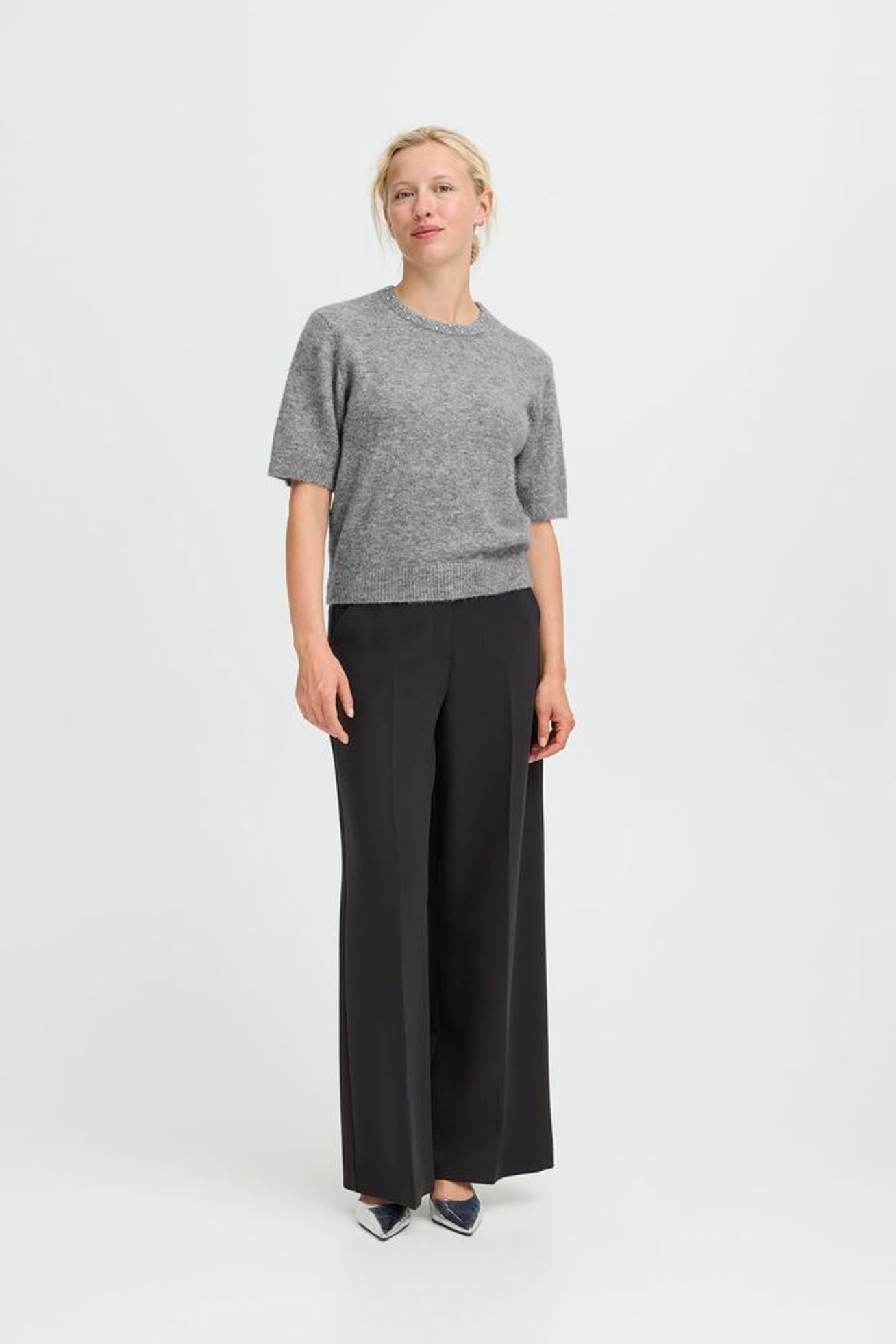 Byoung - Omea Rhinestone Short Sleeve Jumper