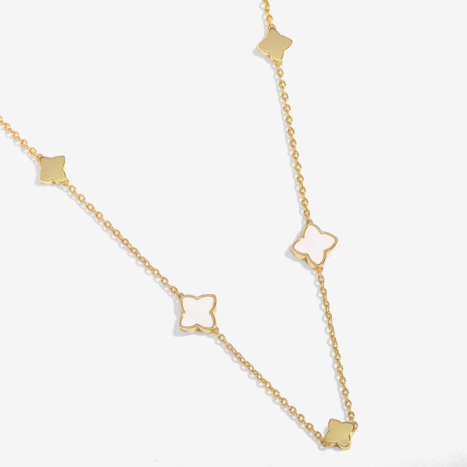 Joma Jewellery - Style Stories - Mother of Pearl Clover