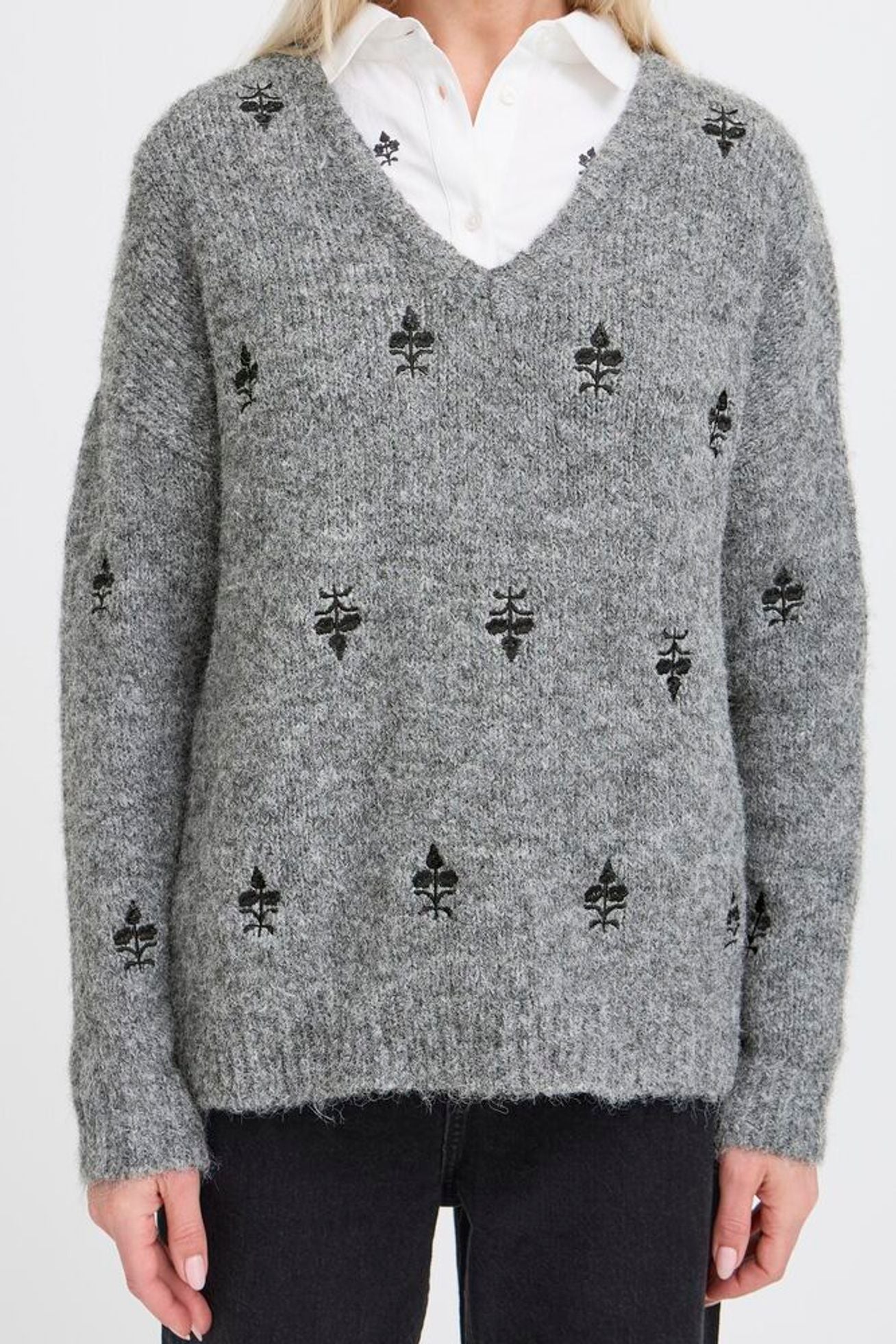 Byoung - Millers Emb Jumper
