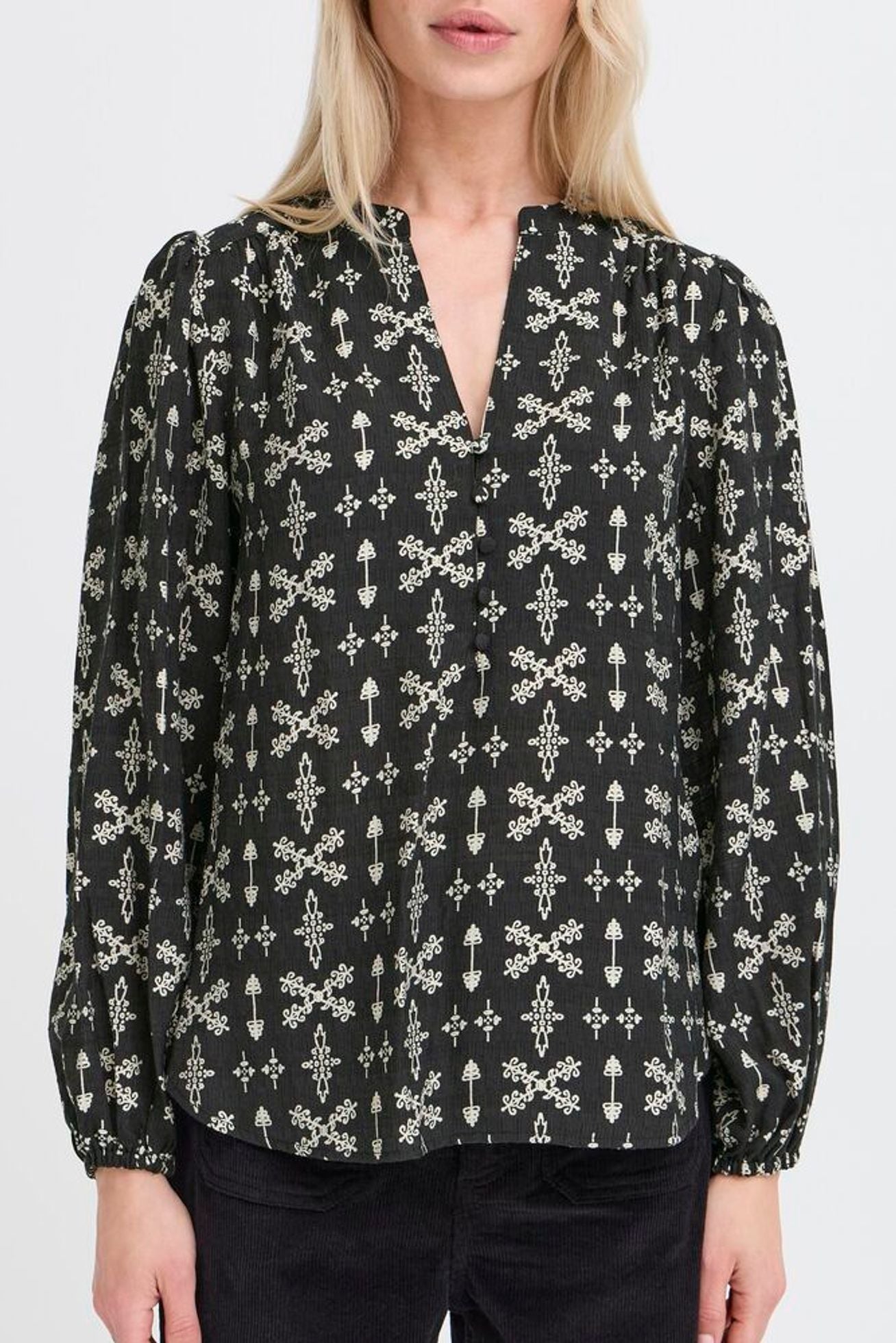 Byoung - Igava Blouse