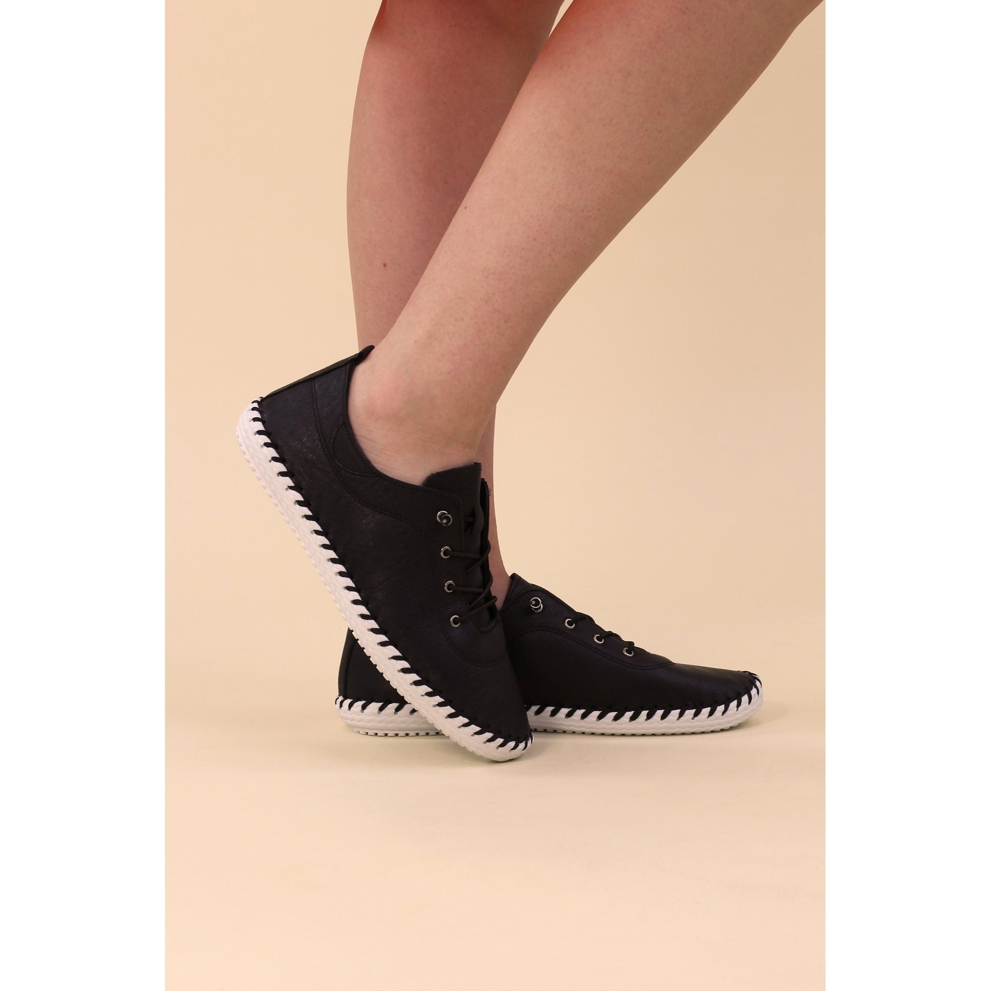 LUNAR - St Ives Leather Plimsole