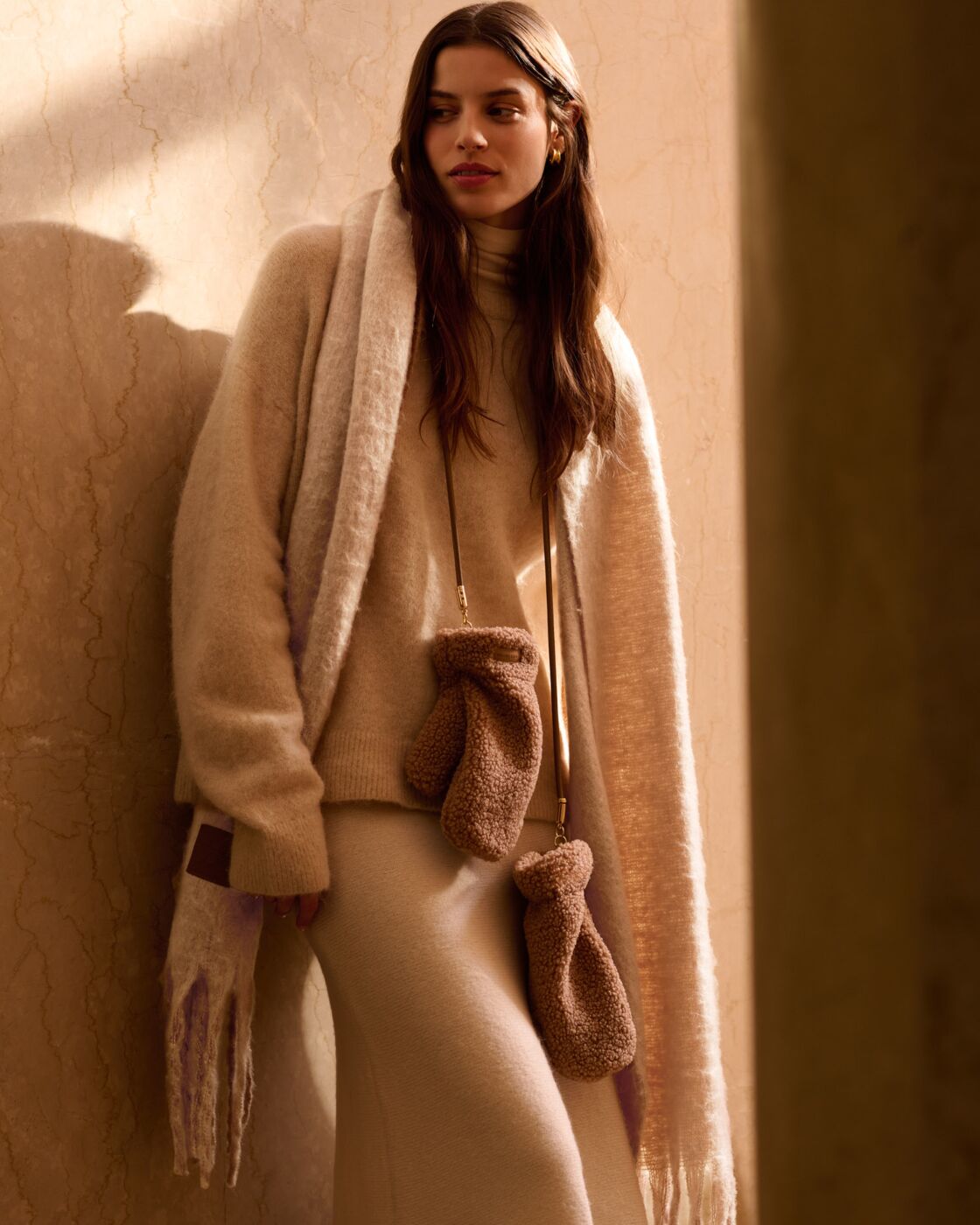 Katie Loxton - Teddy Mittens with Cord