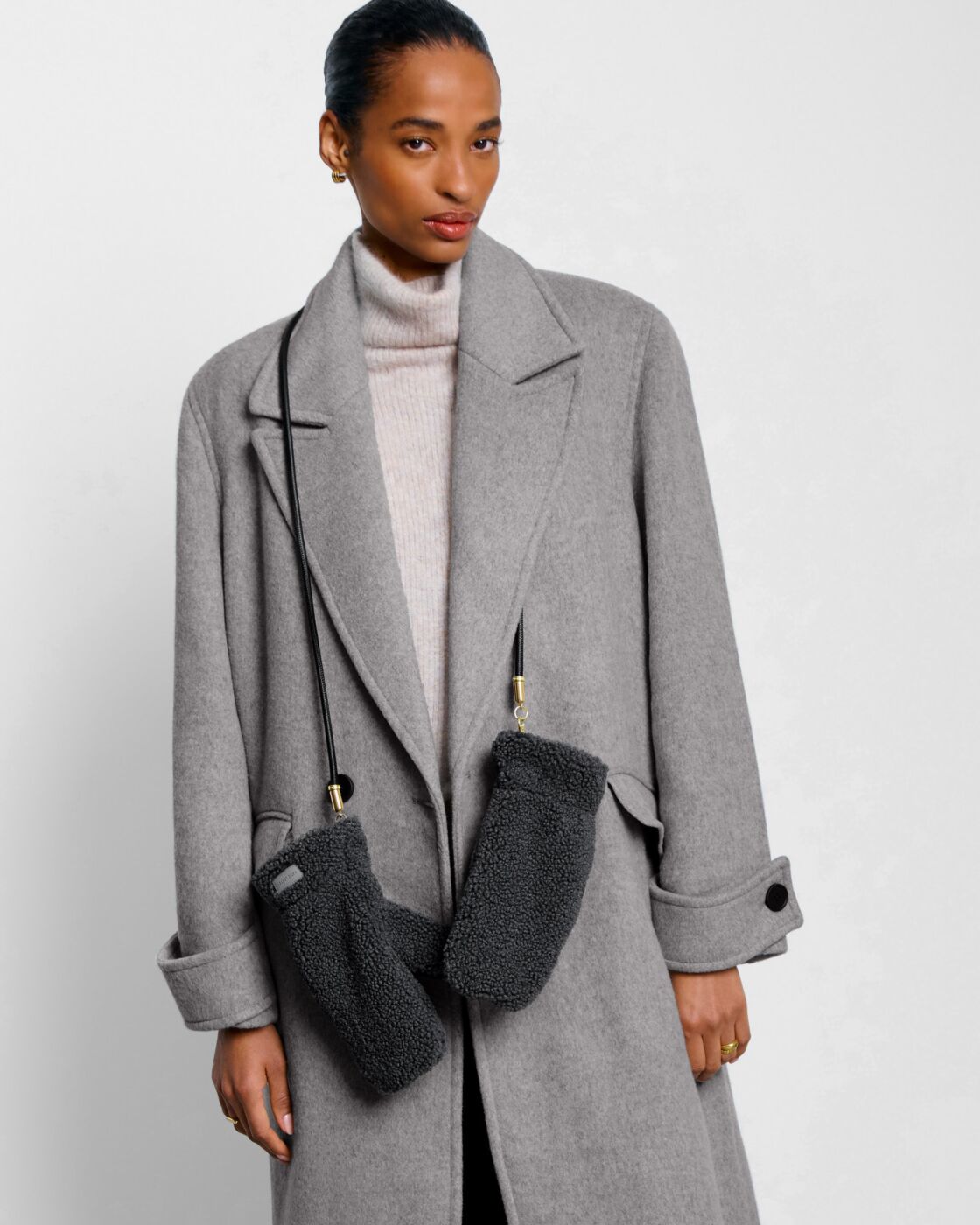 Katie Loxton - Teddy Mittens with Cord