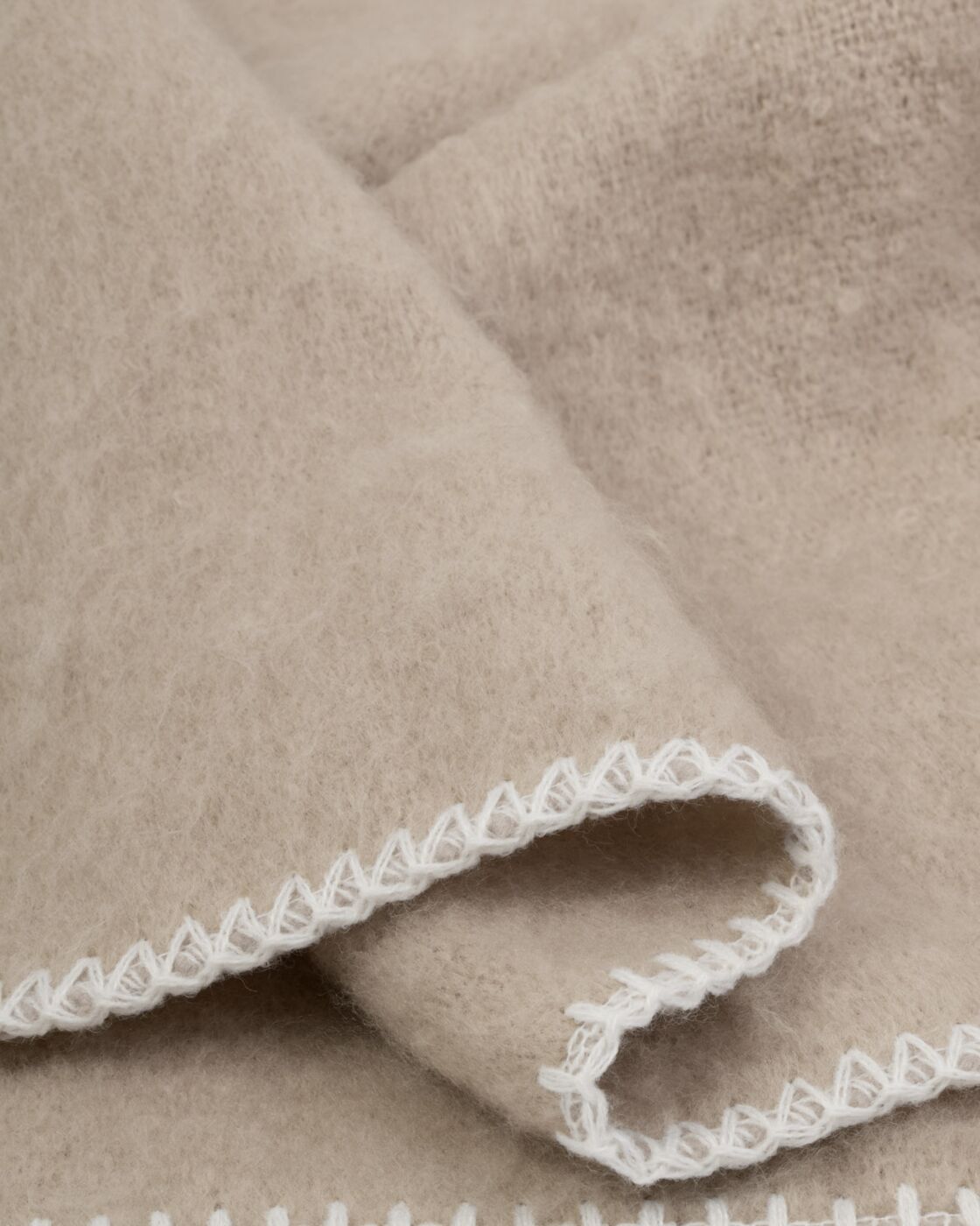 Katie Loxton - Whipstitch Scarf