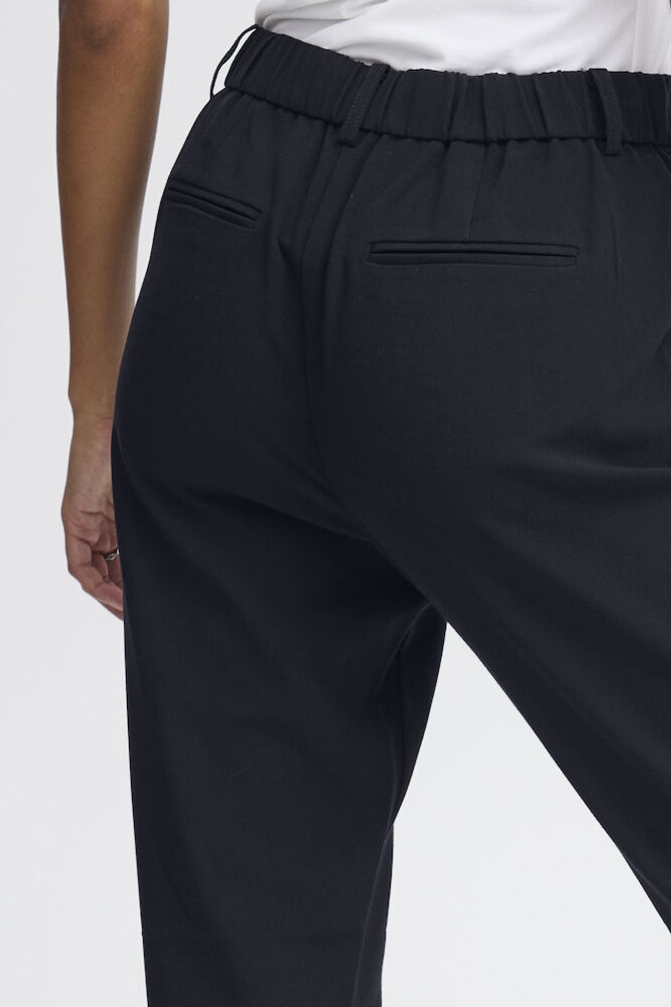 Byoung - Danta Pants Crop