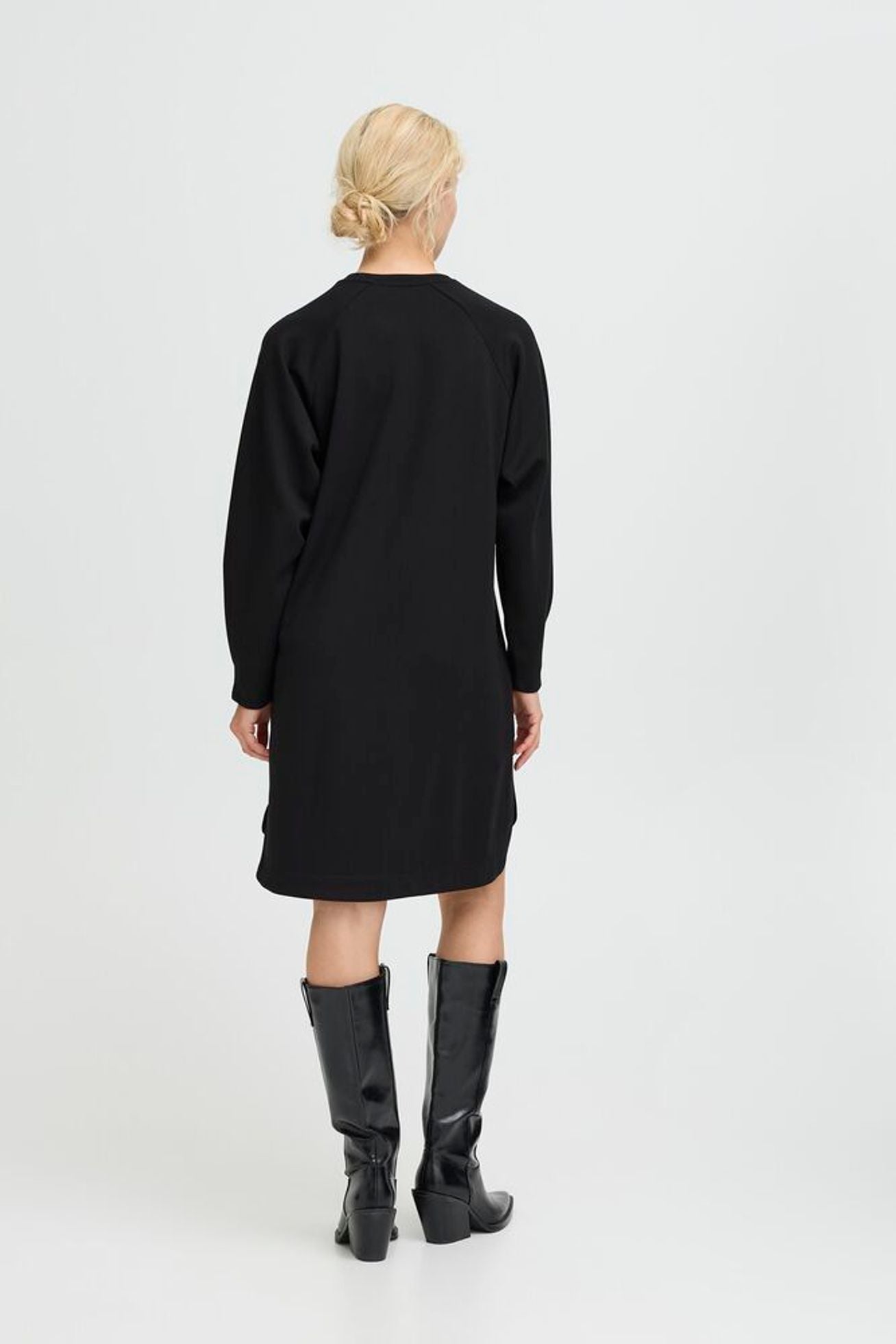 Byoung - Pusti LS Pleat Dress