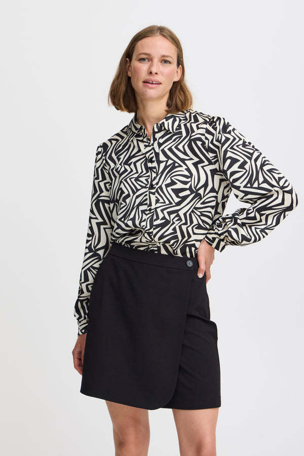 Byoung - Gemotrine Shirt