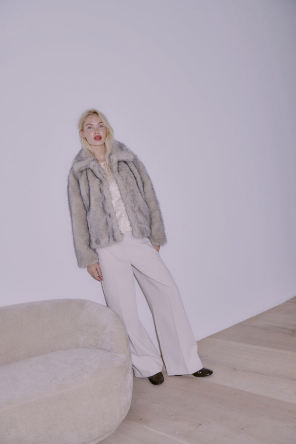 Byoung - Akaja Short Jacket