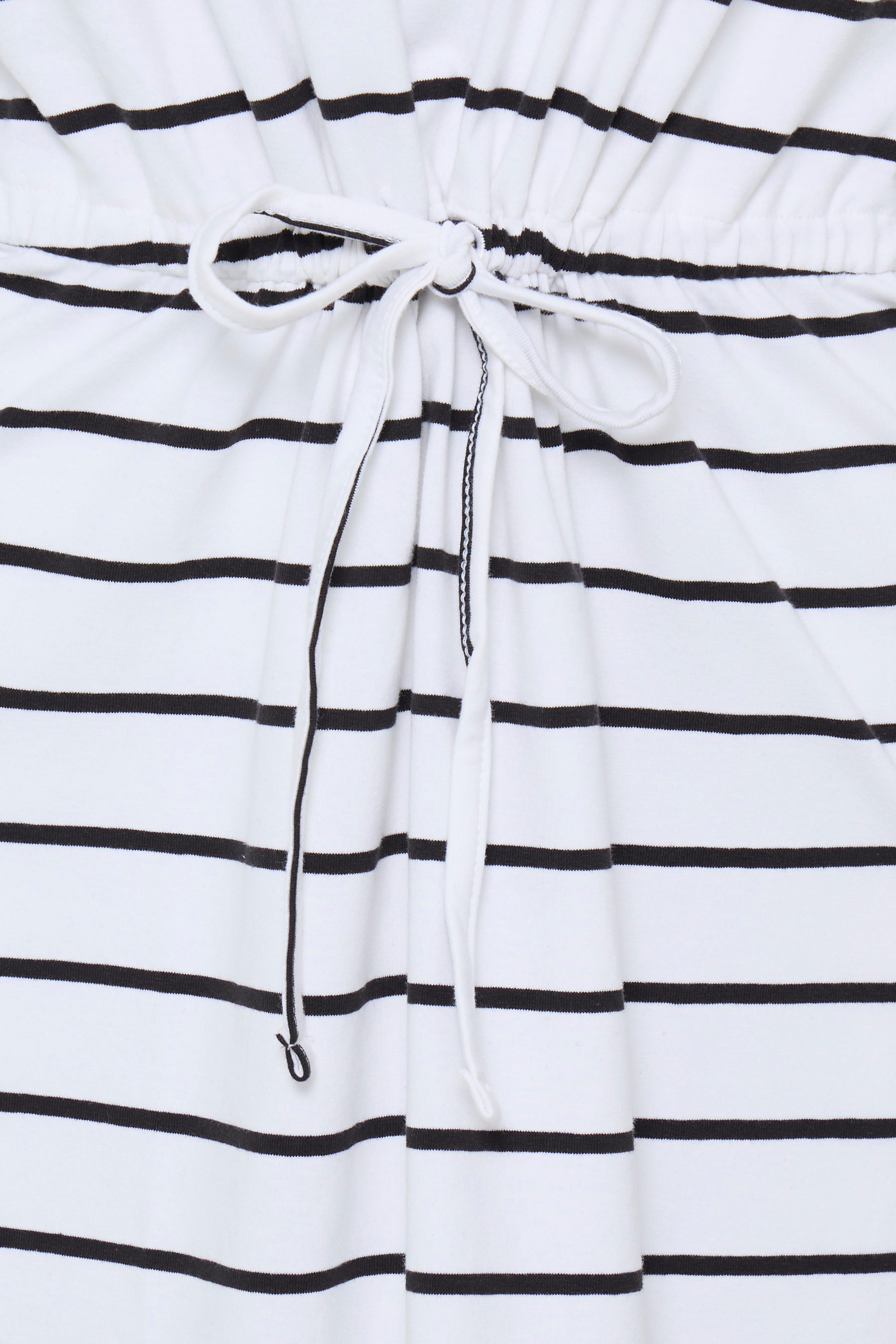 Byoung - Pandinna Vneck Dress 3