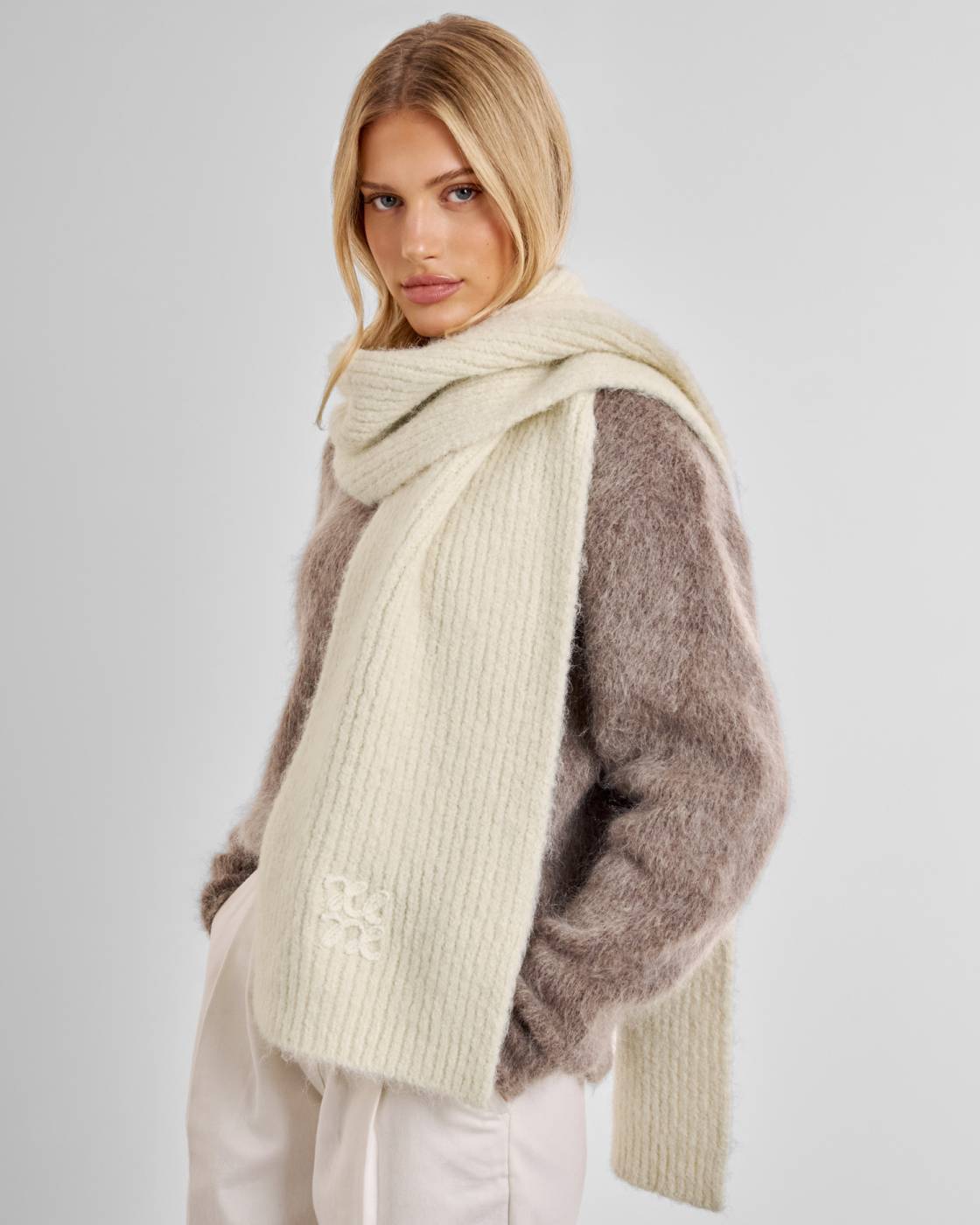 Katie Loxton - Logo Appliqué Scarf