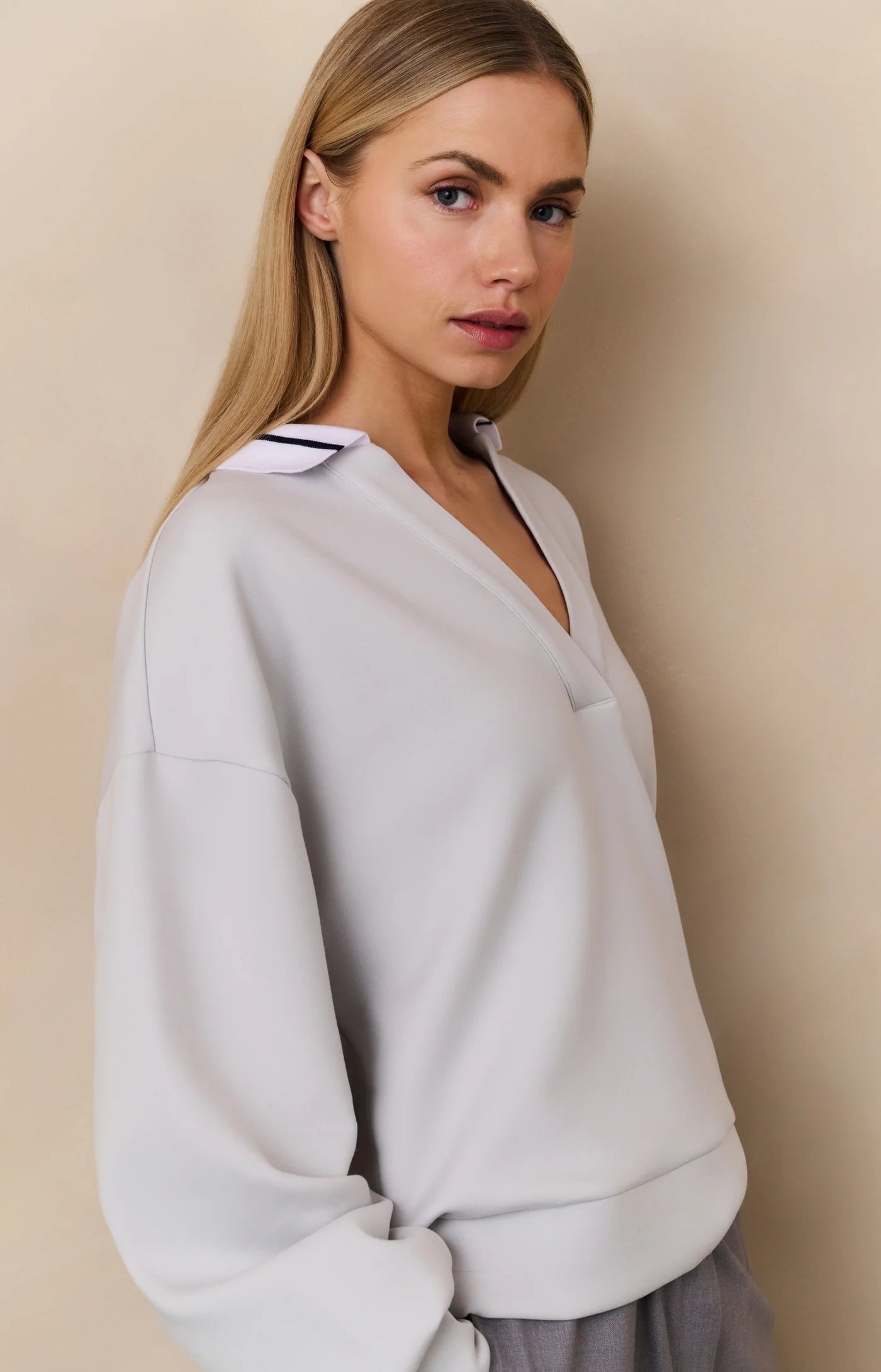 Yaya - Aloura Sweatshirt