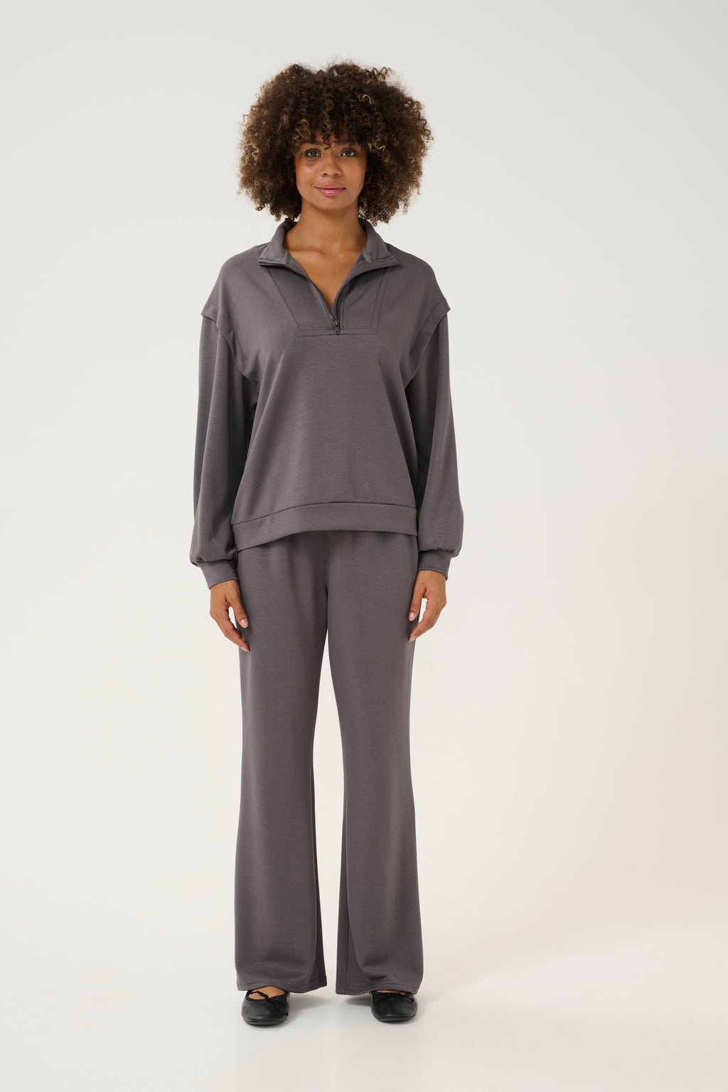 Culture - Naya Chabrina Sweatshirt