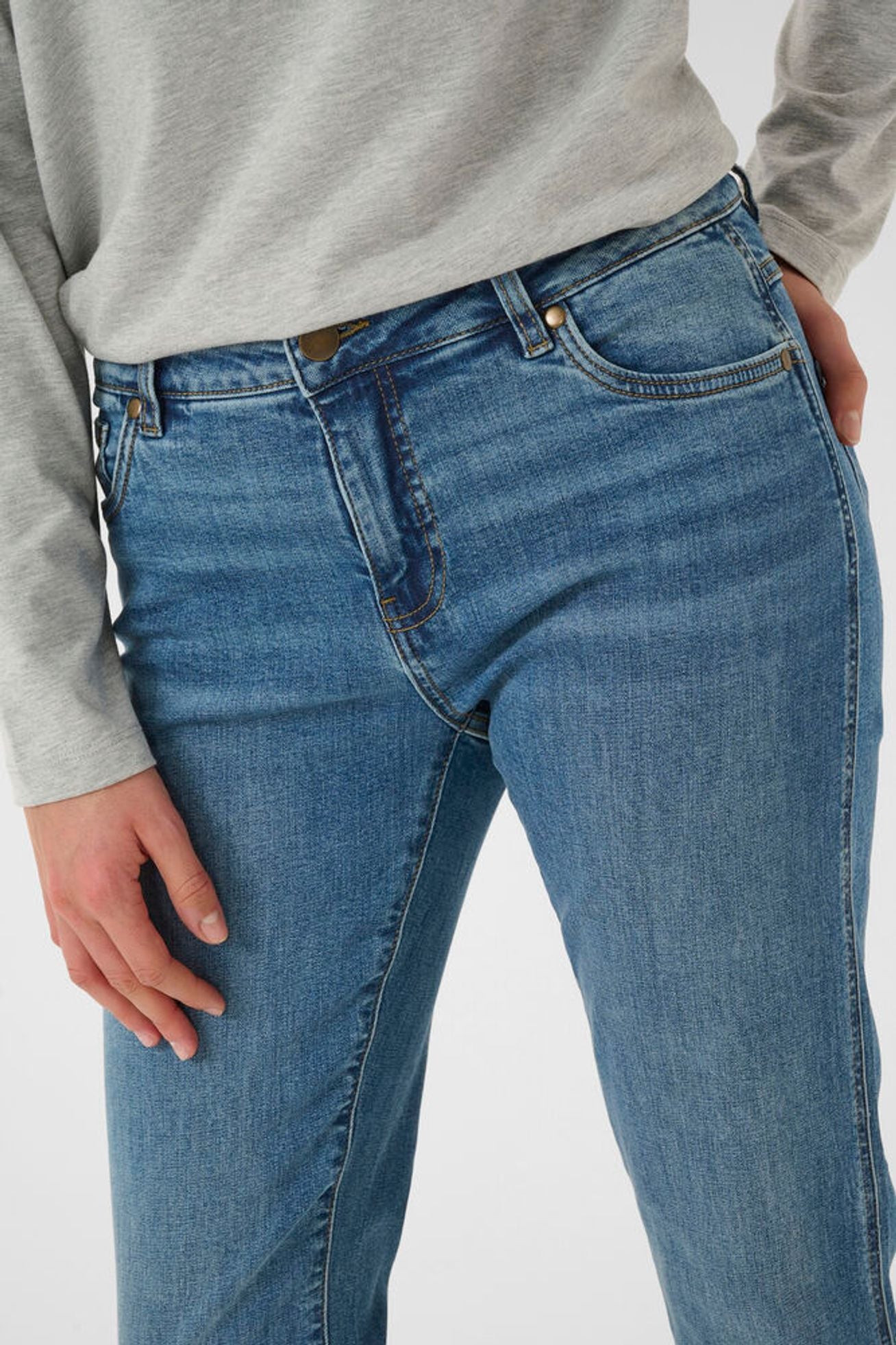 Culture - Cyrine Ami Flare Jeans