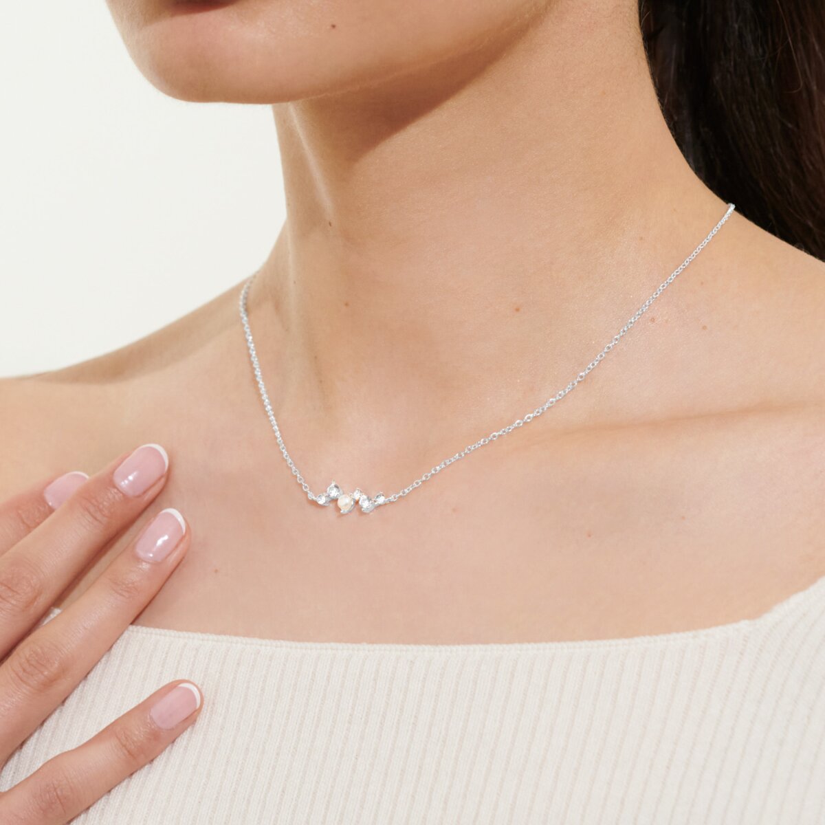 Joma Jewellery - Halo Pearl Cluster Necklace