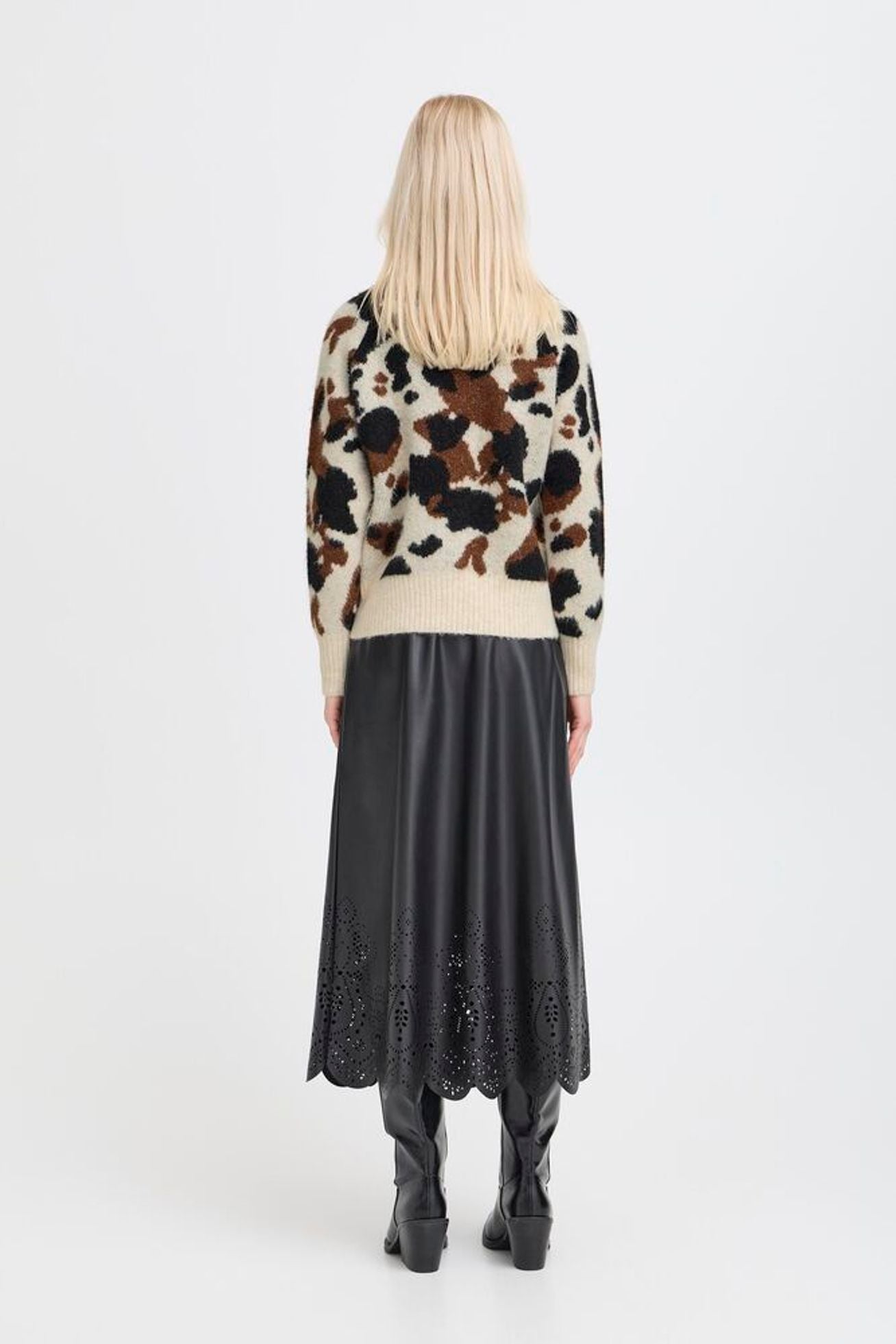 Byoung - Omea Cow Jumper