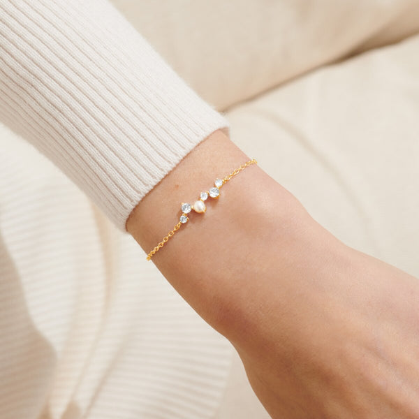 Joma Jewellery - Halo Pearl Cluster Bracelet