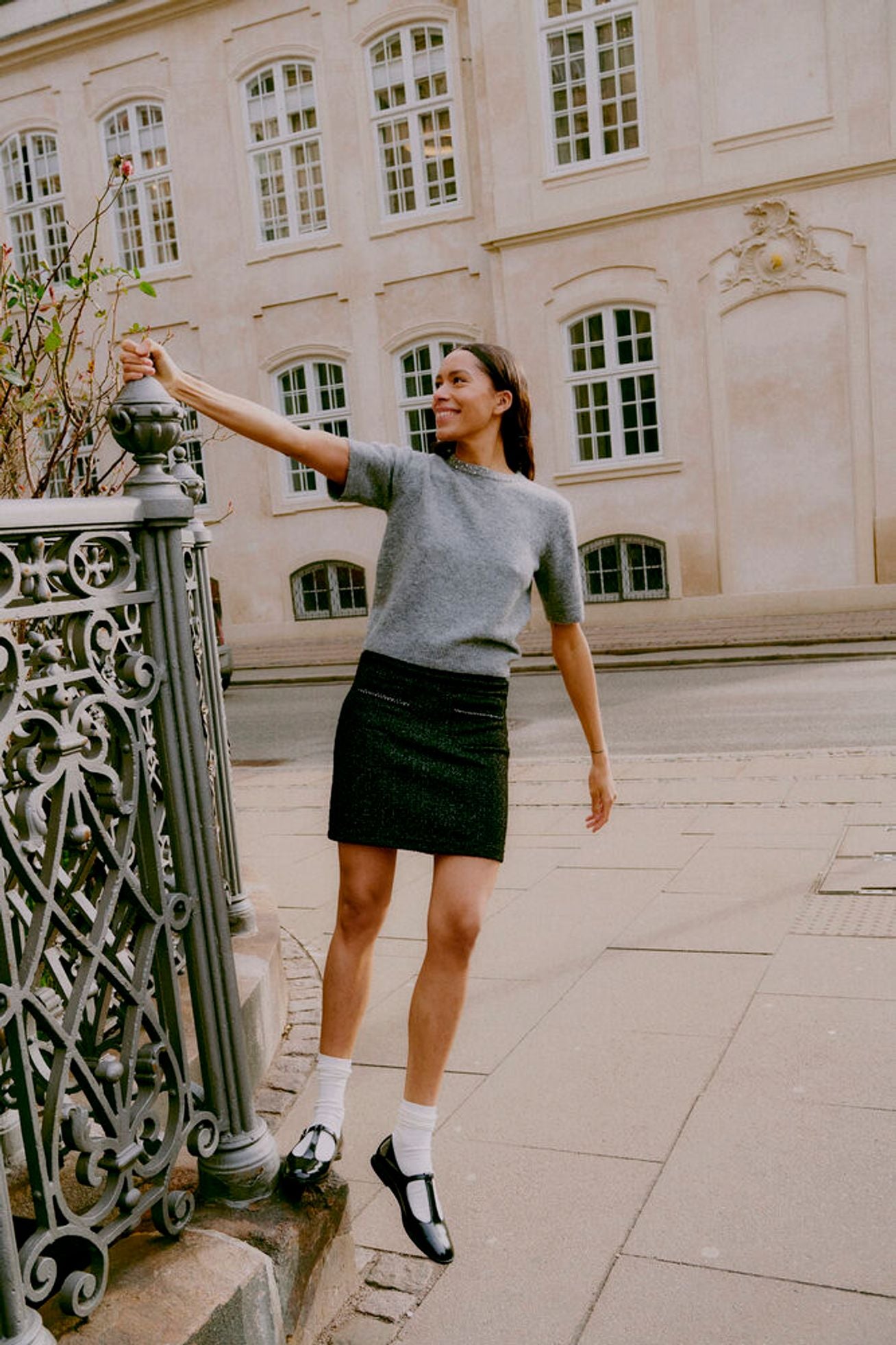 Byoung - Omea Rhinestone Short Sleeve Jumper