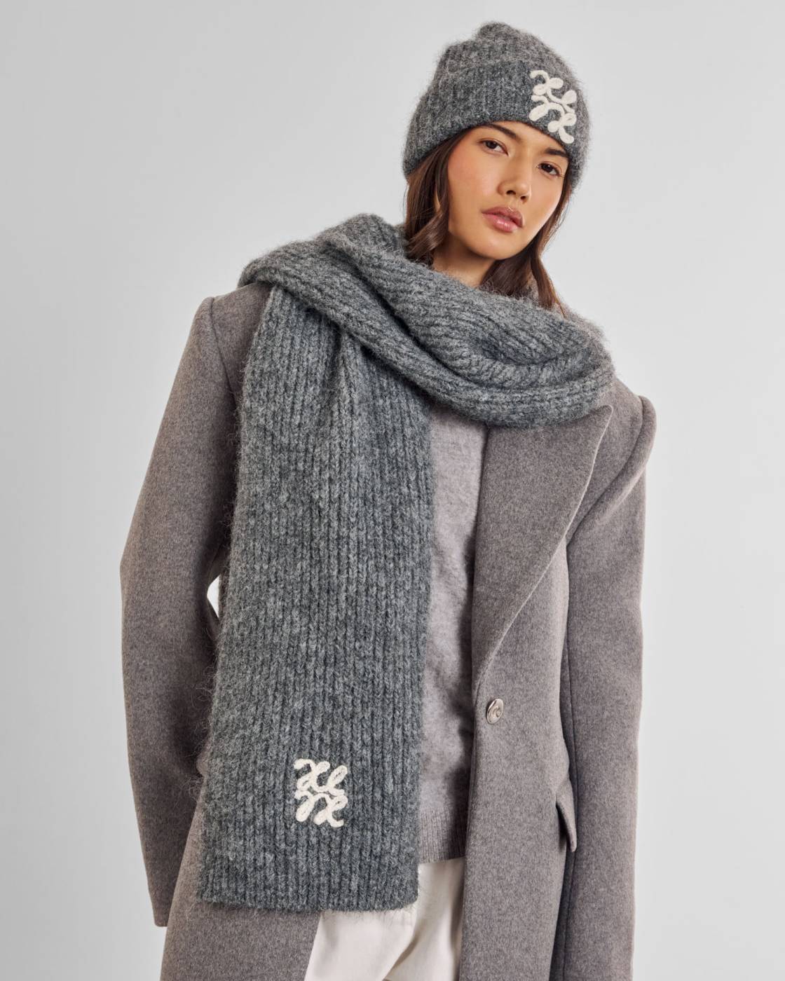 Katie Loxton - Logo Appliqué Scarf