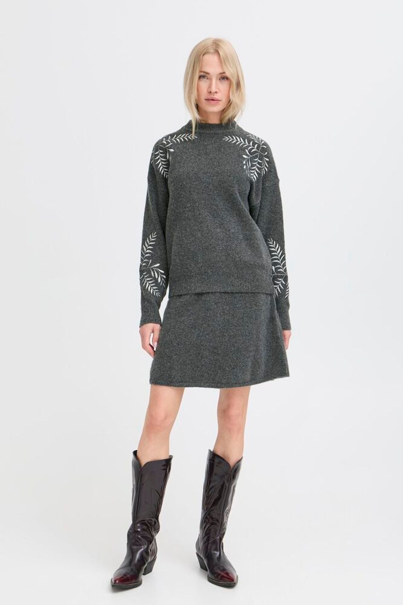 Byoung - Magge Emb Jumper