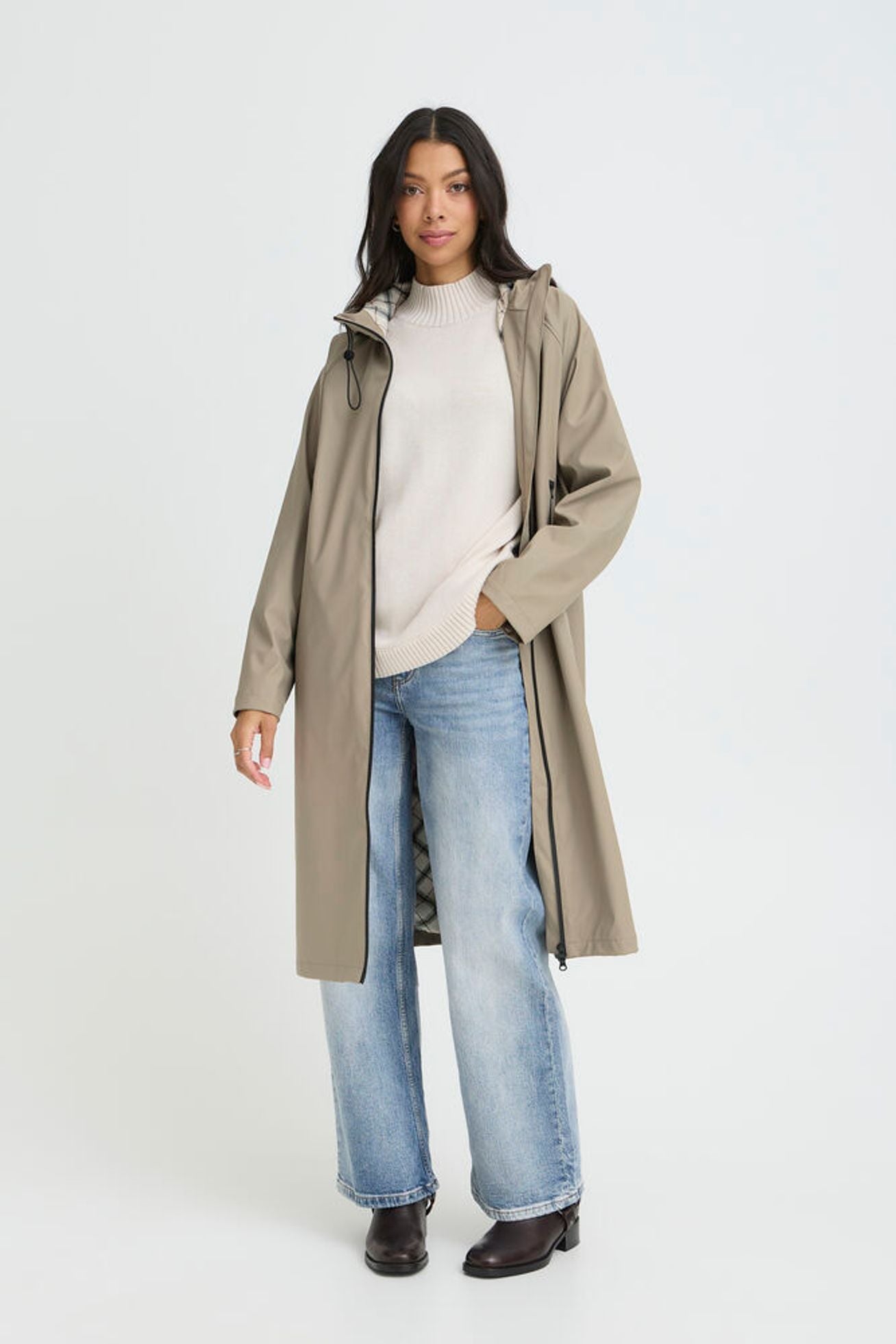Byoung - Avan Coat
