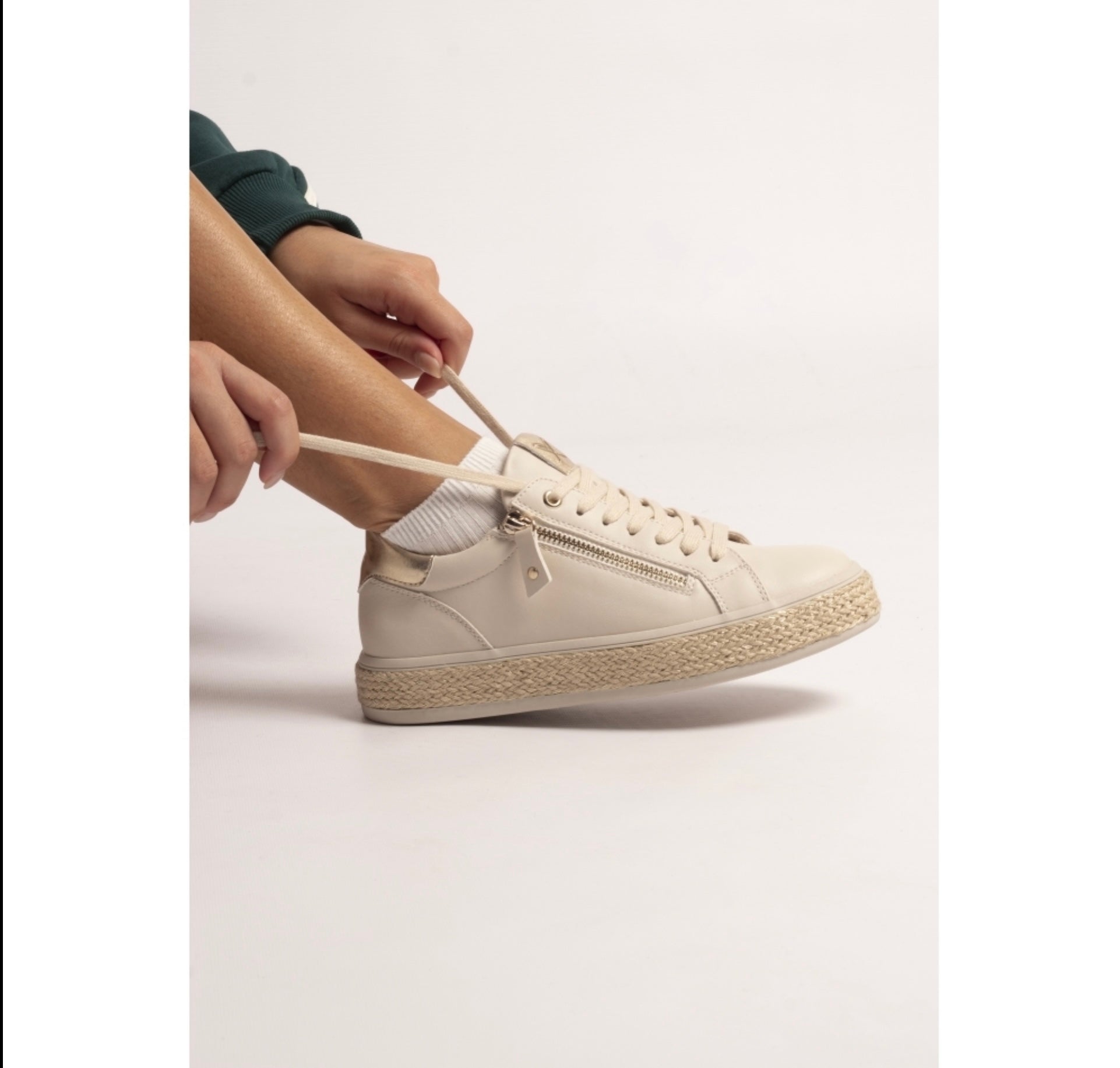 Lunar - Hallie Trainer