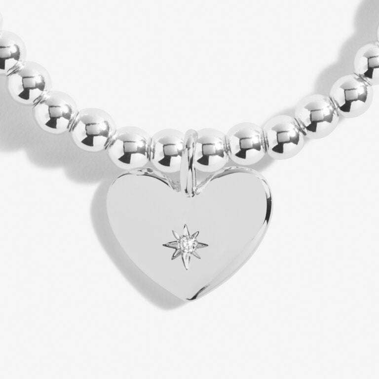 Joma jewellery - A little love on your wedding day