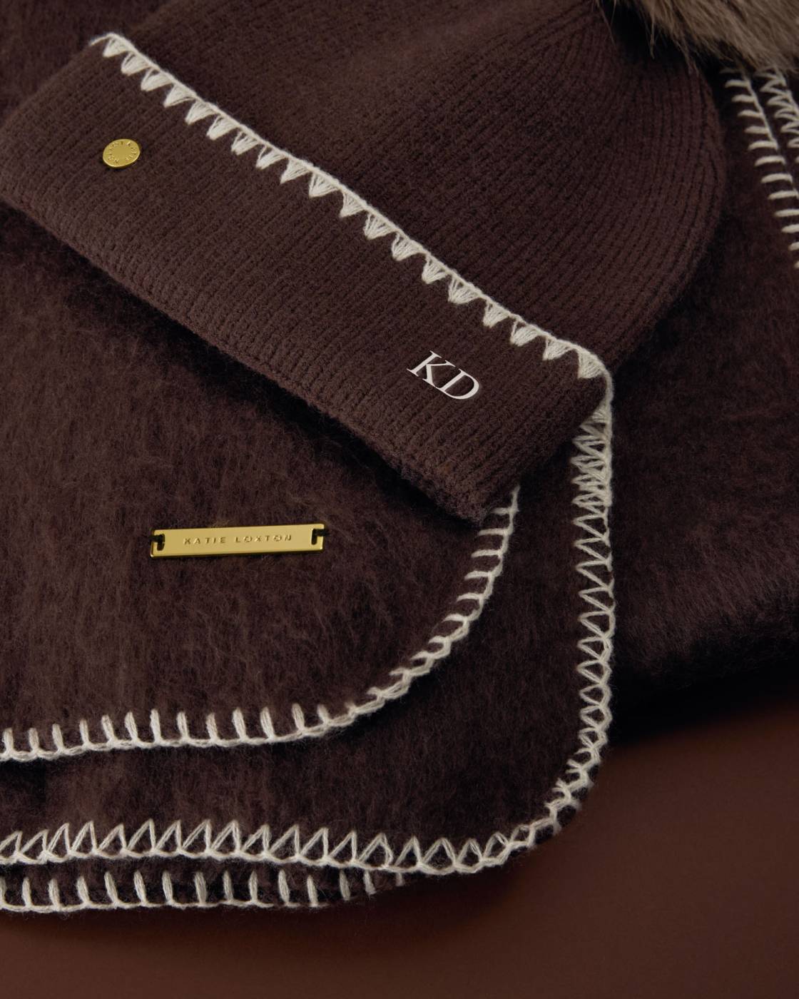 Katie Loxton - Whipstitch Pom Pom Knitted Hat