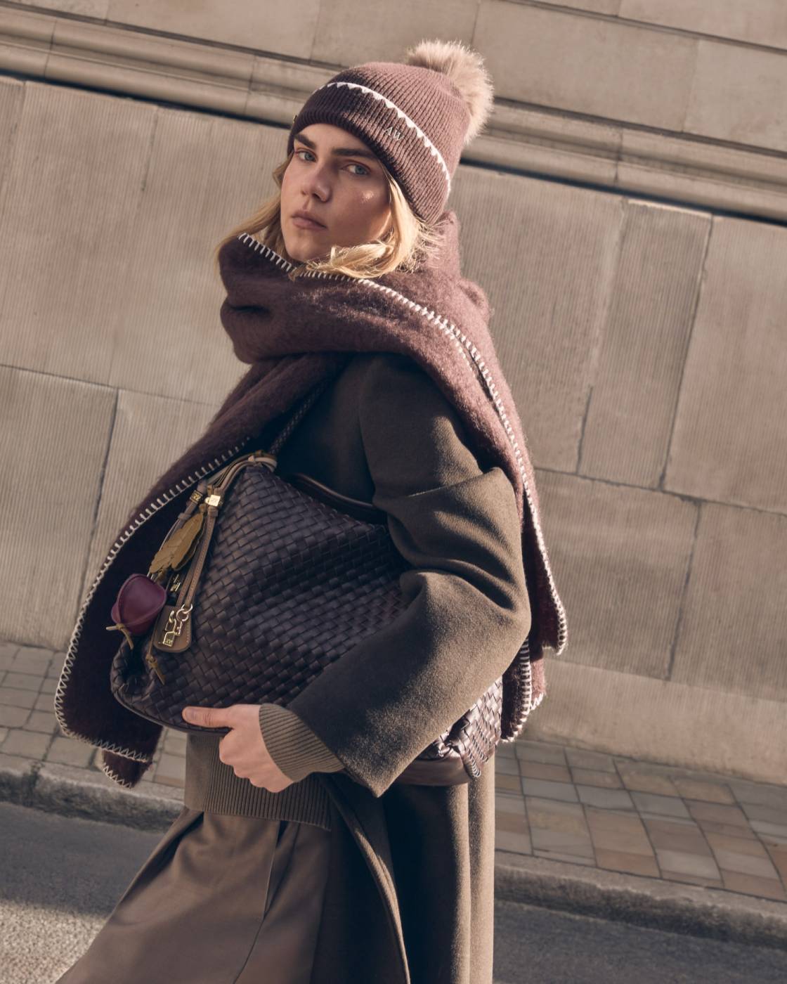 Katie Loxton - Whipstitch Pom Pom Knitted Hat