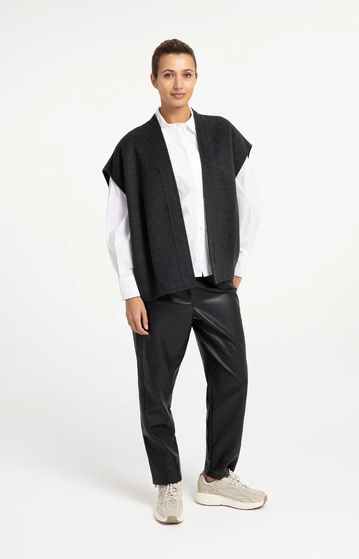YaYa - Suri Faux Leather Carrot Trousers