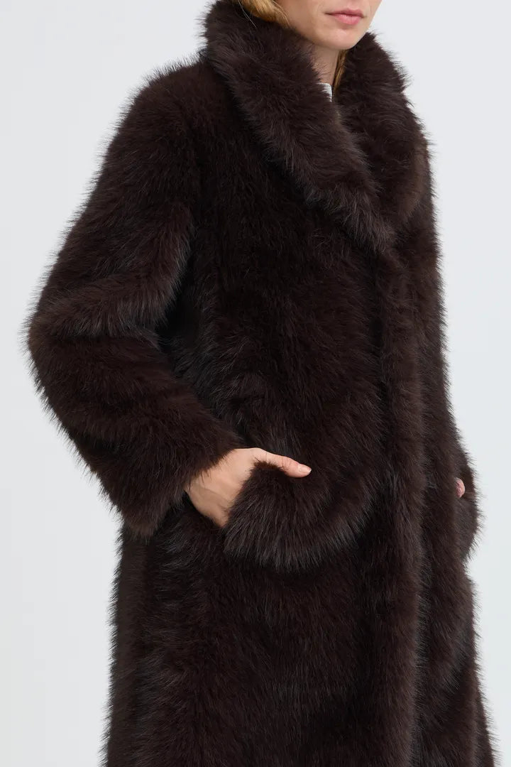 Byoung - Akaja Coat