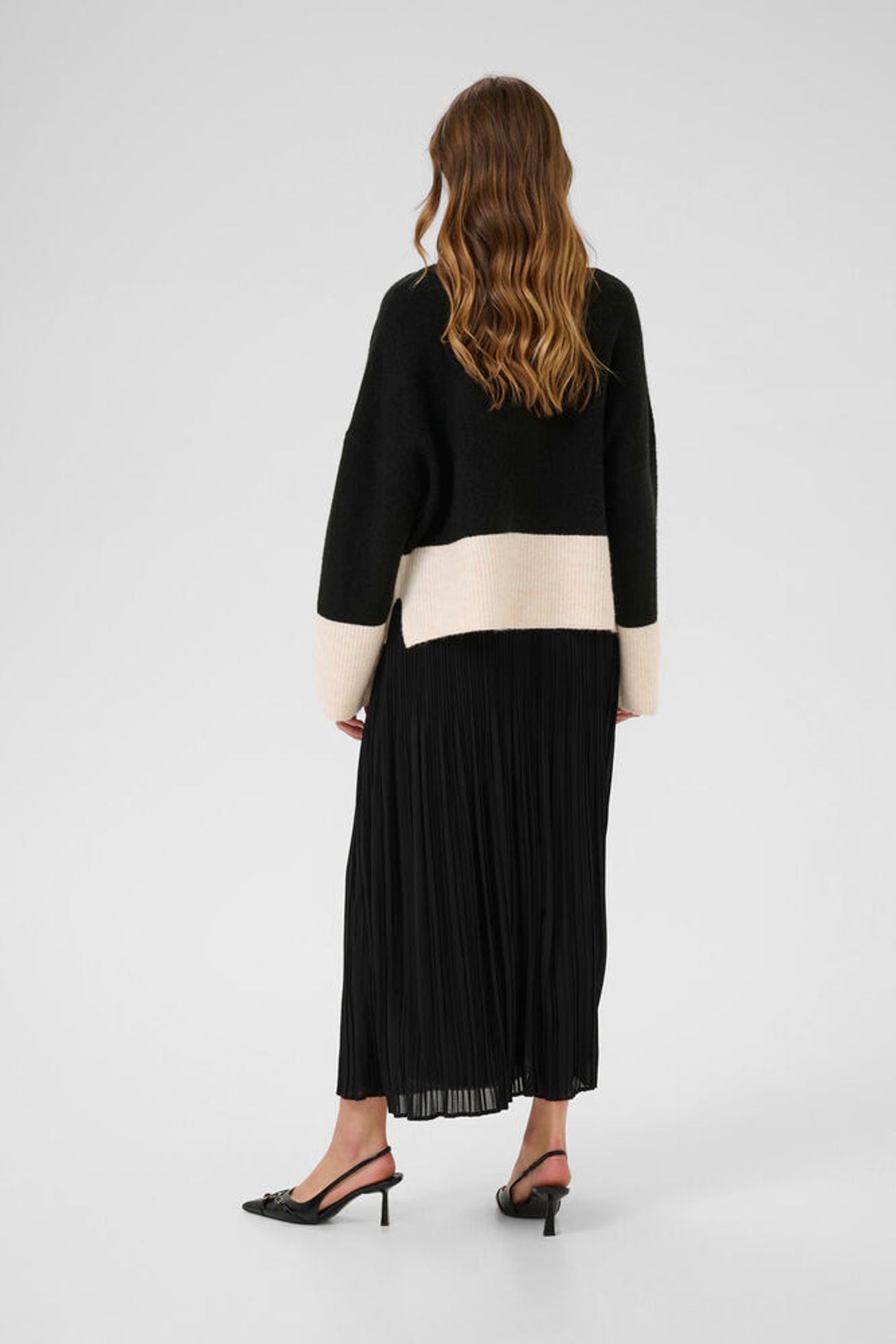 Culture - Nicky Kimmy Cardigan