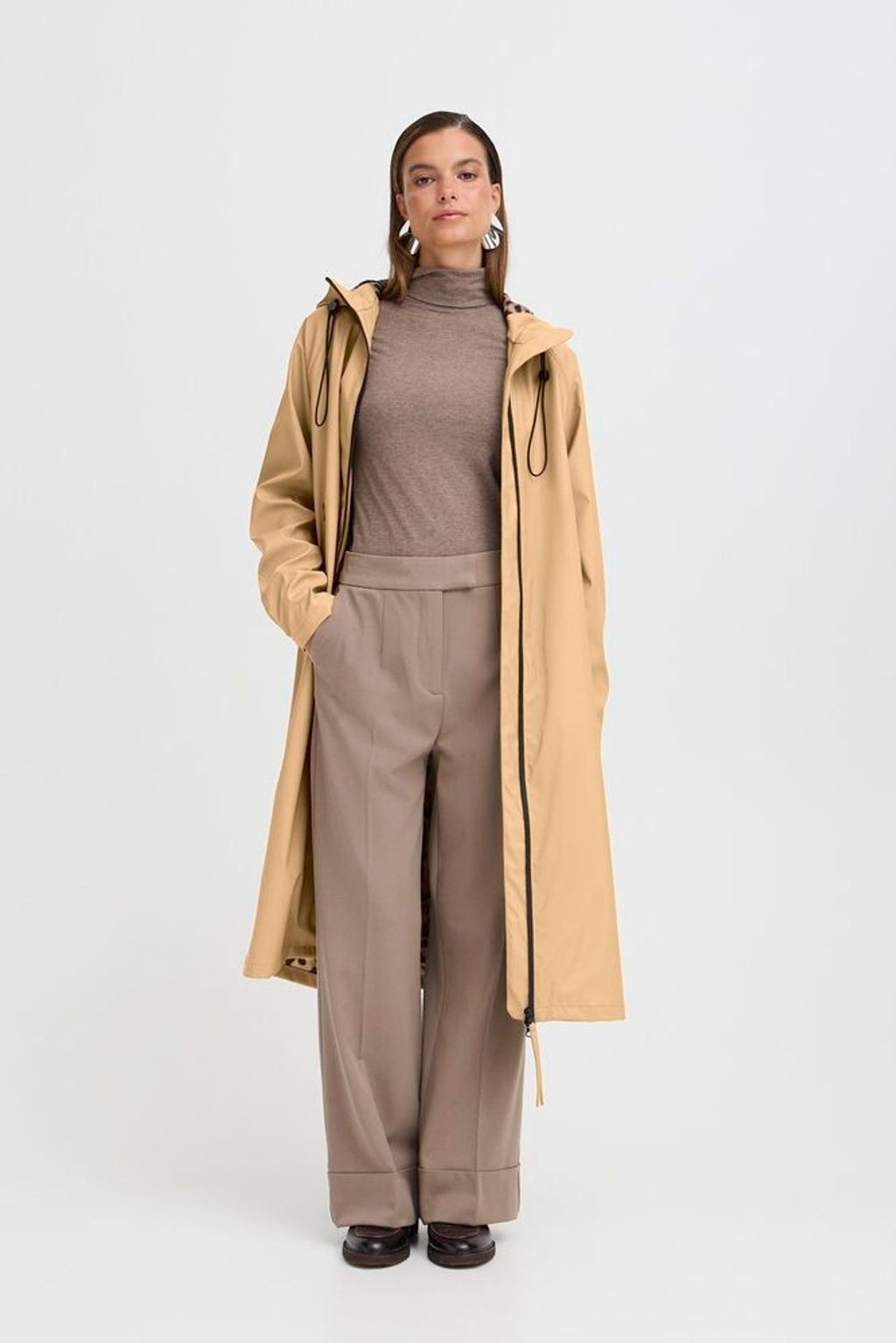 Byoung - Avan Coat