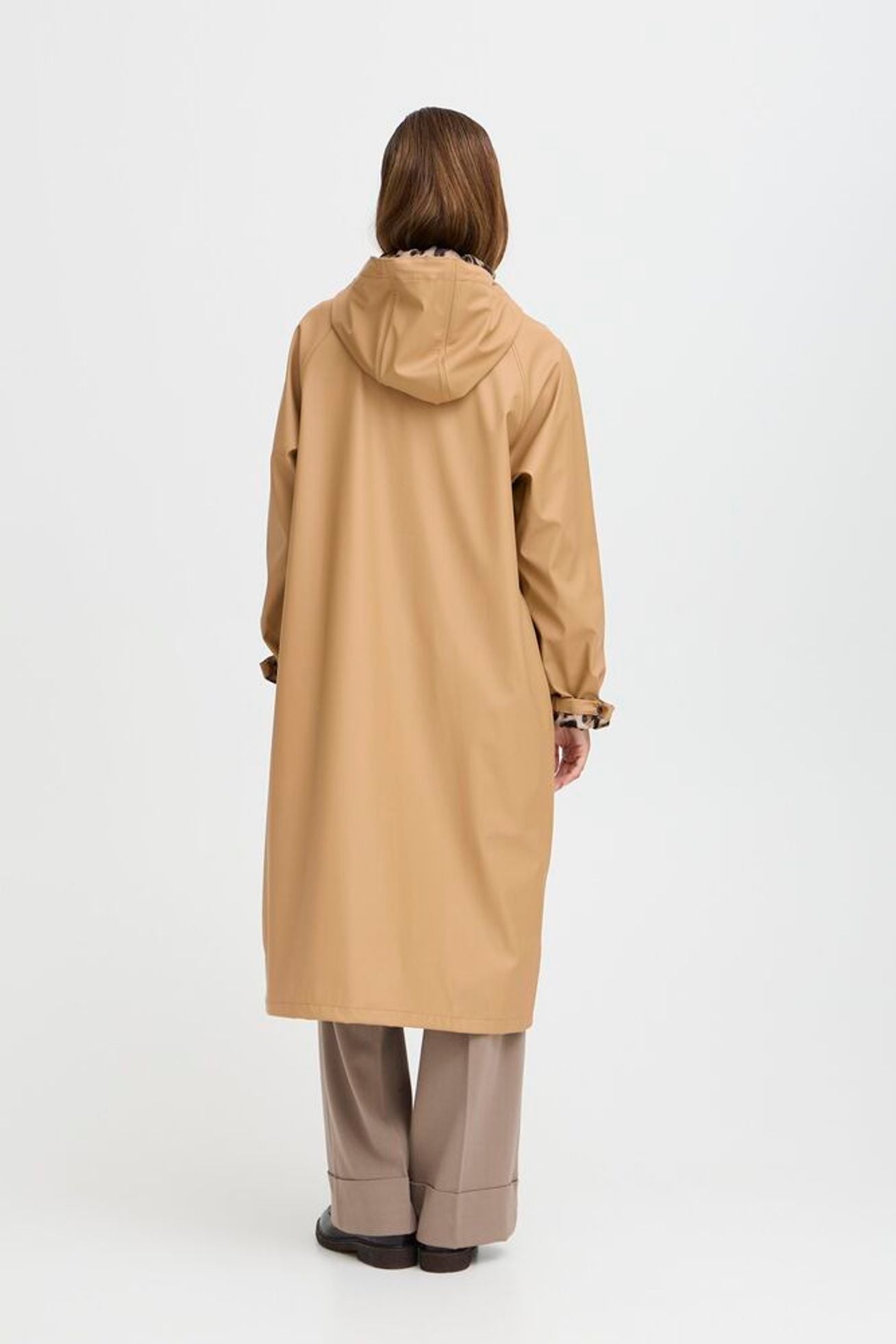 Byoung - Avan Coat