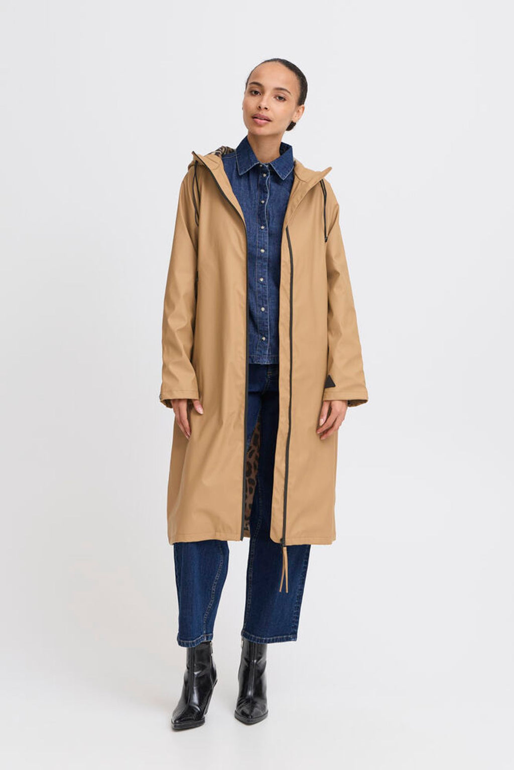 Byoung - Avan Coat