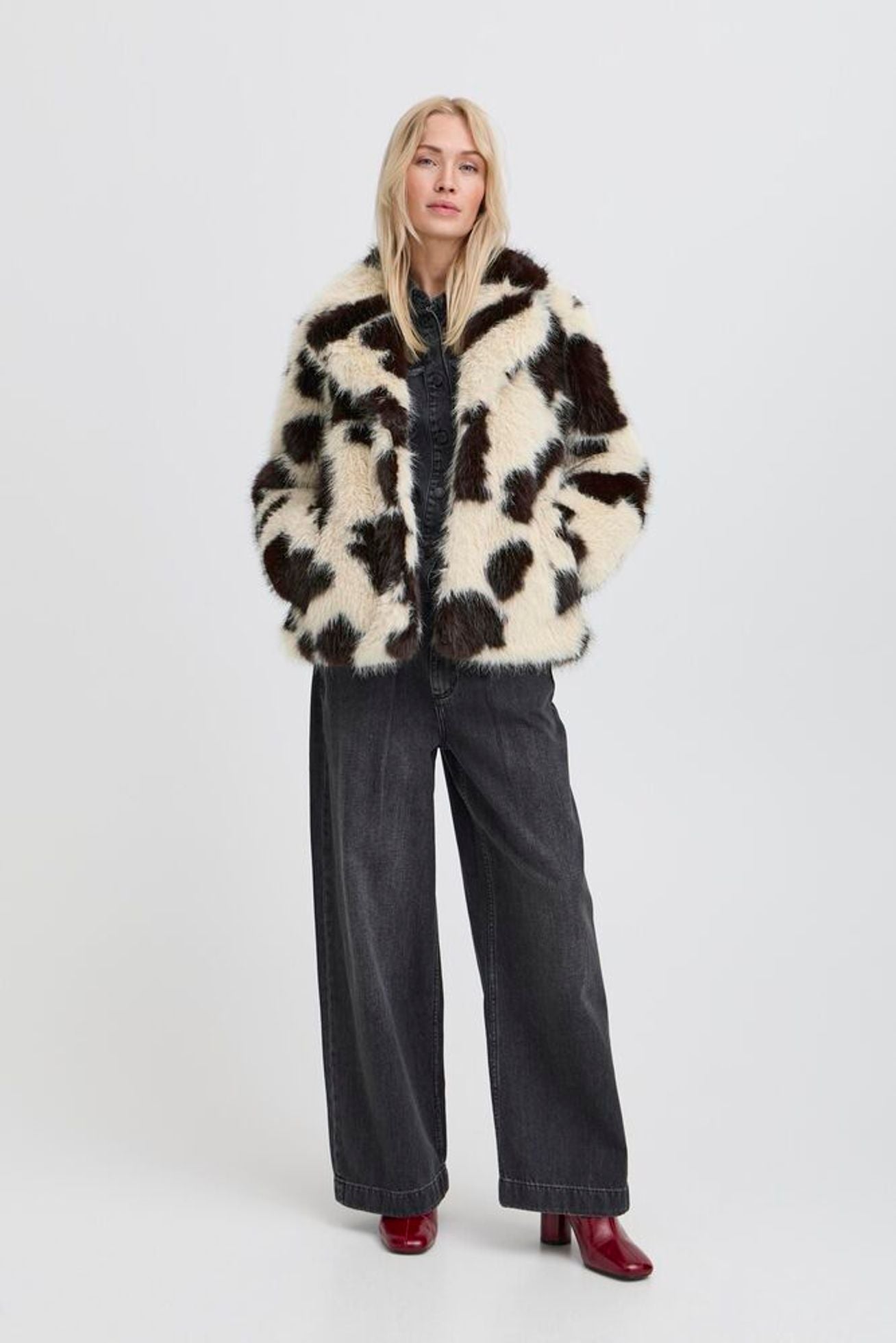 Byoung - Bemio Coat