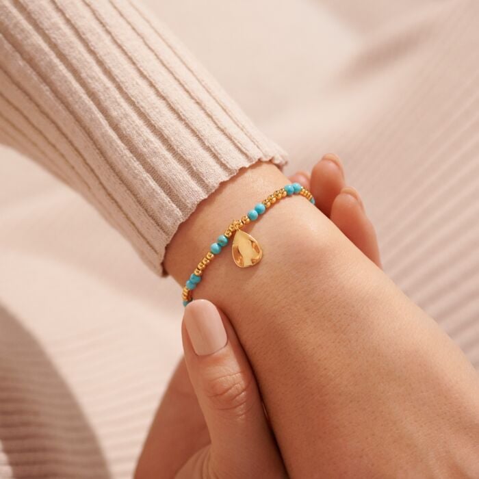 Joma Jewellery - A little December Birthstone