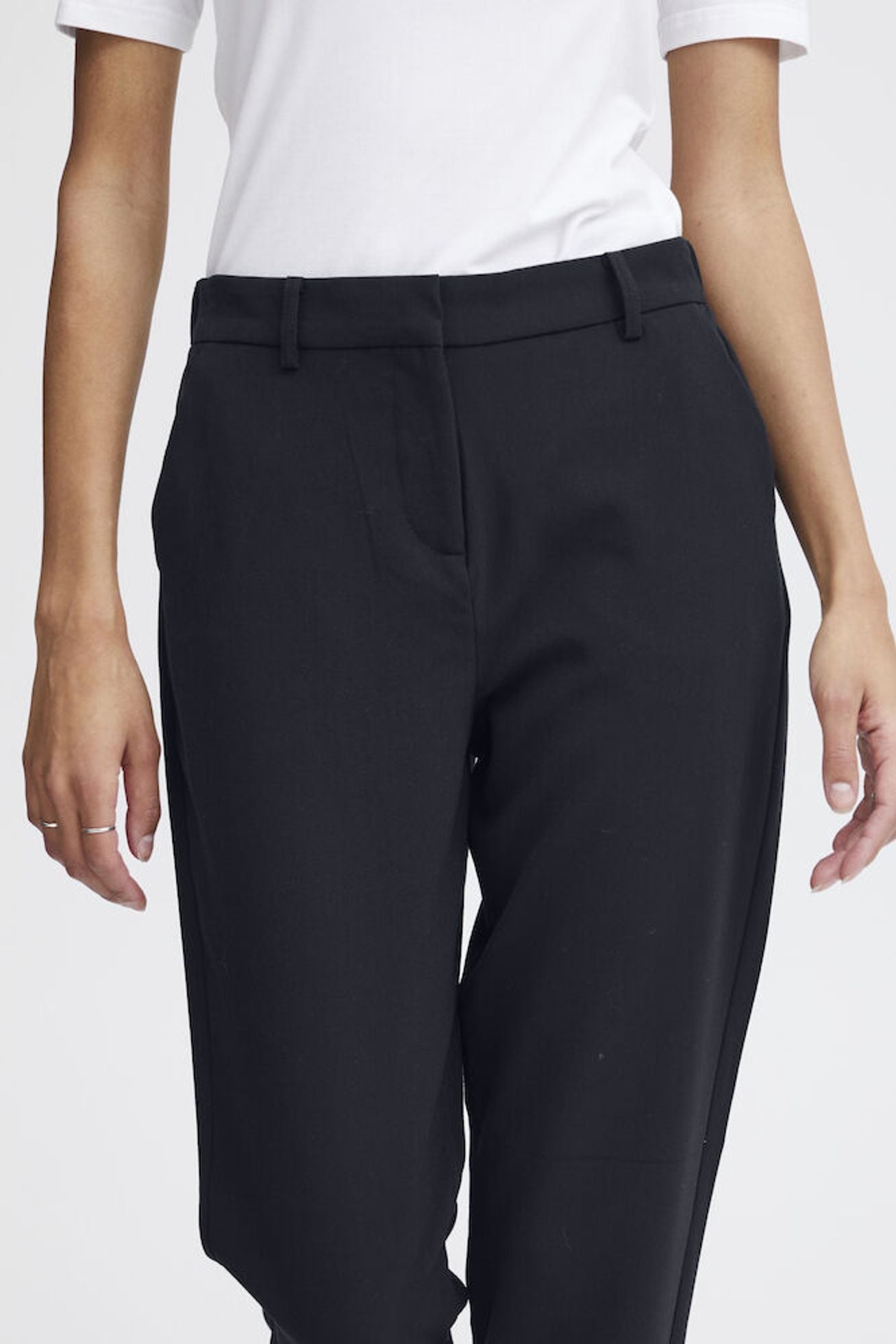 Byoung - Danta Pants Crop