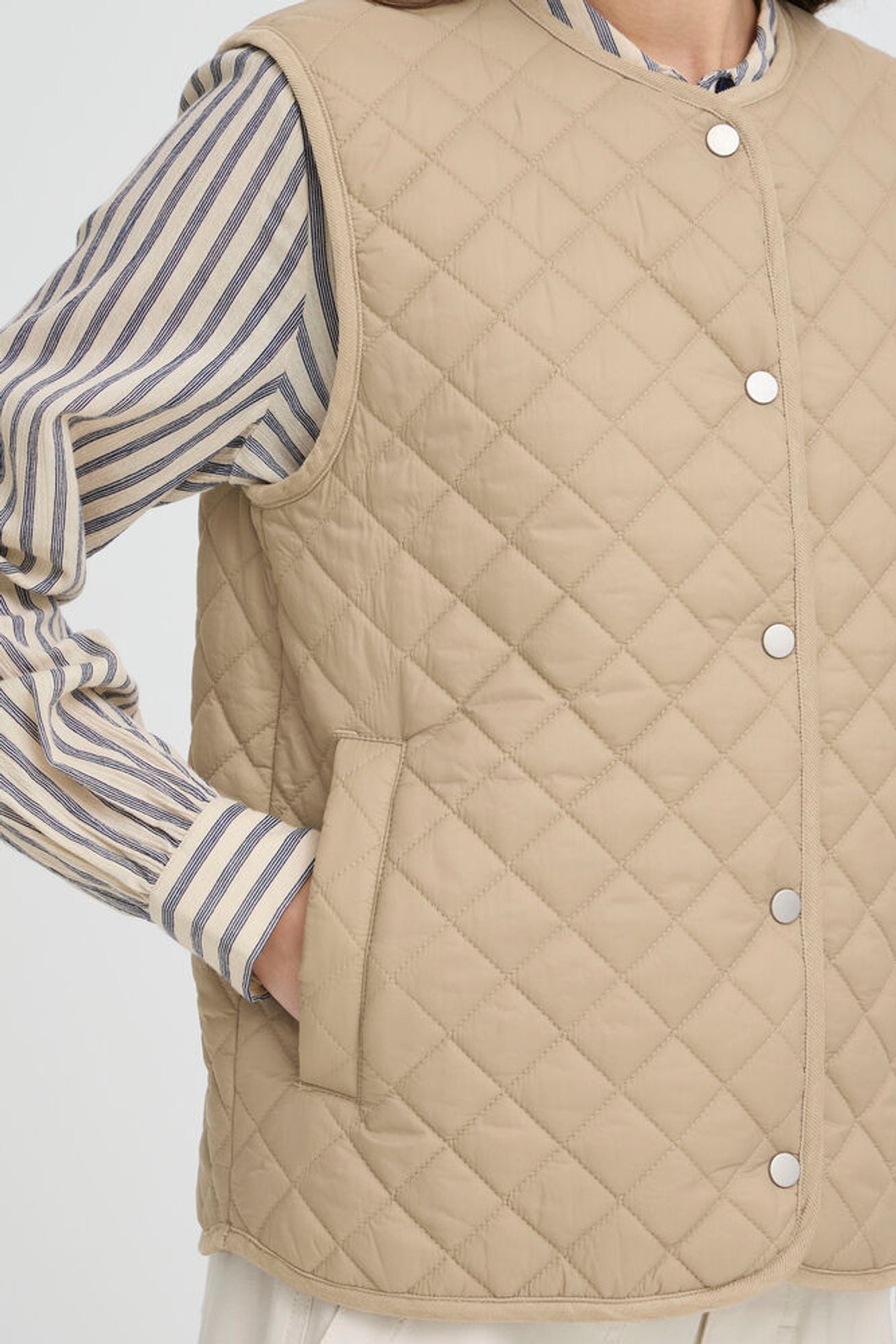 Byoung - Berta Waistcoat 6