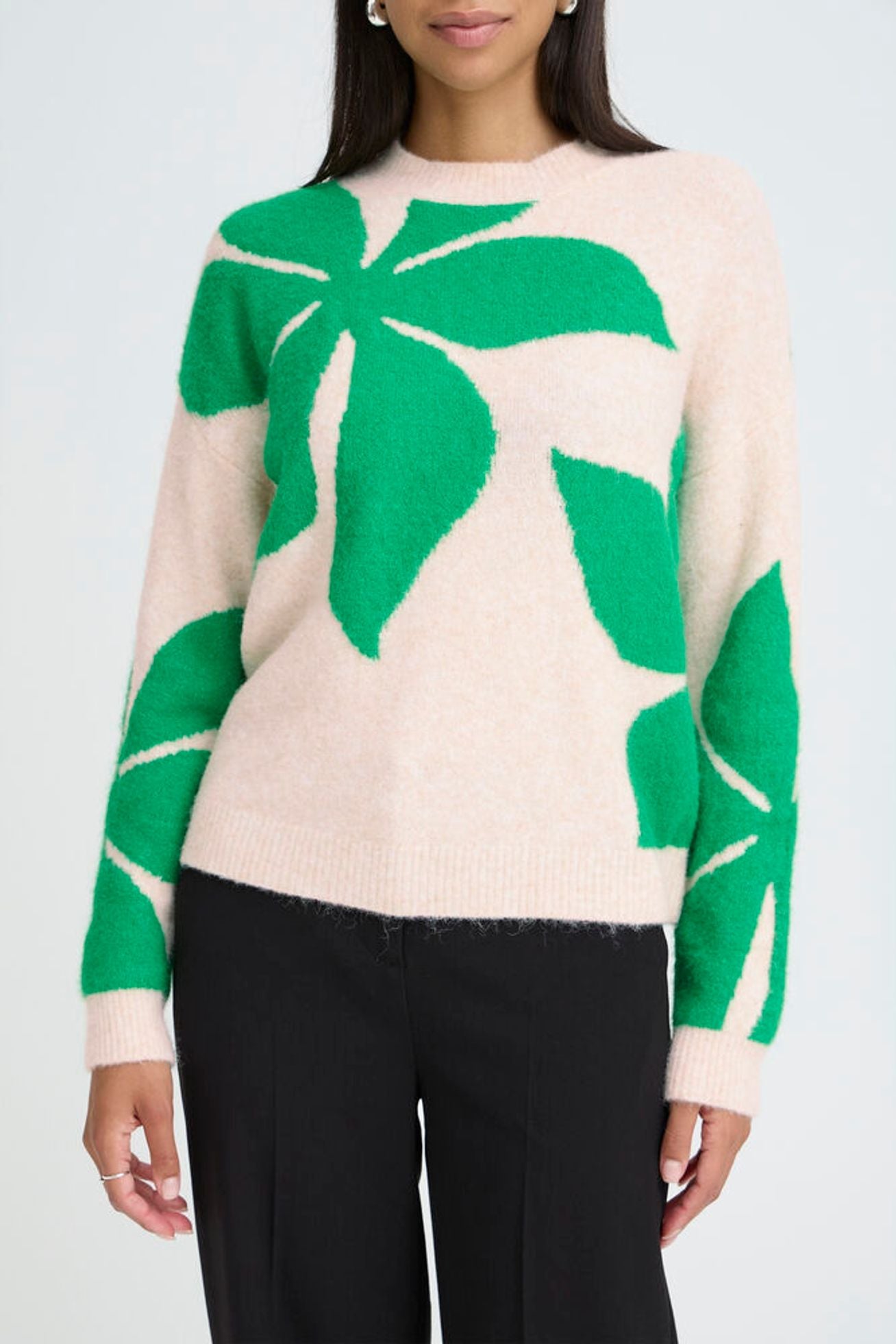 Byoung - Omea Flower Jumper 3