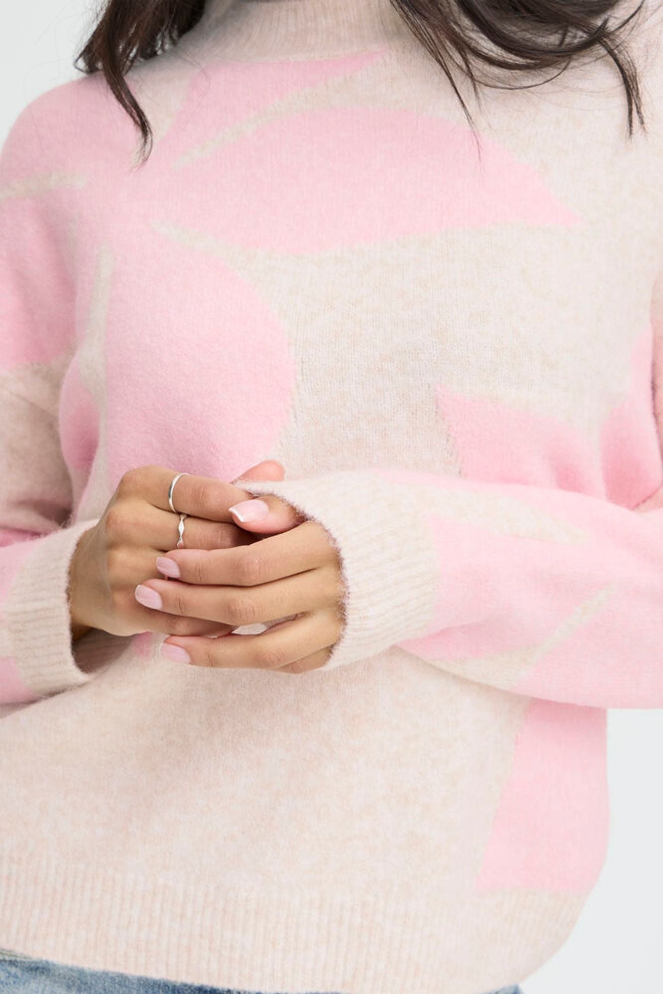 Byoung - Omea Flower Jumper 3
