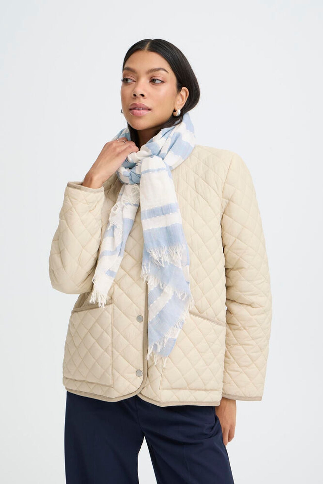 Byoung - Viobby Scarf