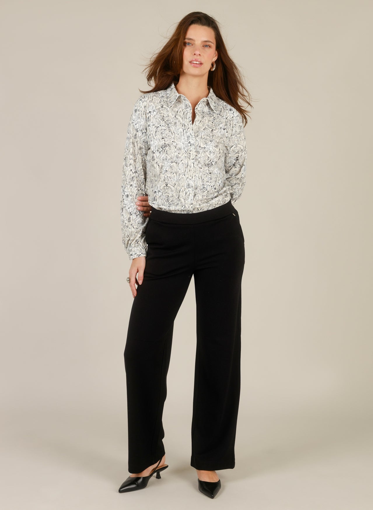 Yest - Olimpia Essential