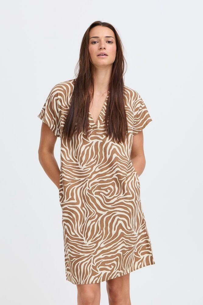 Byoung - Falakka V Neck Dress