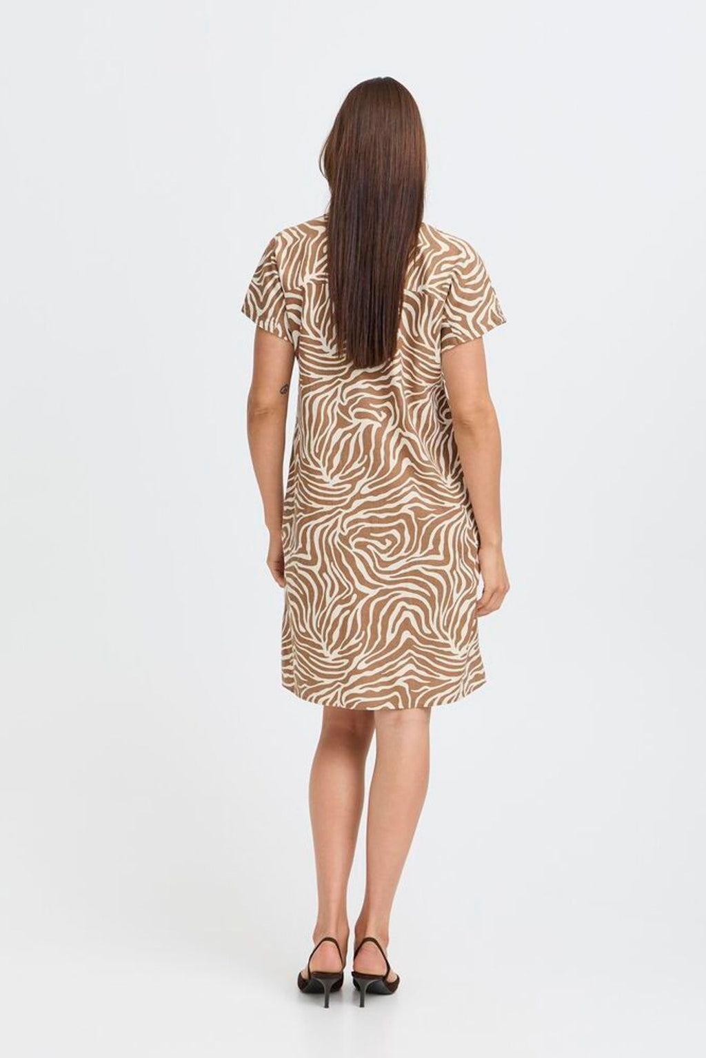 Byoung - Falakka V Neck Dress