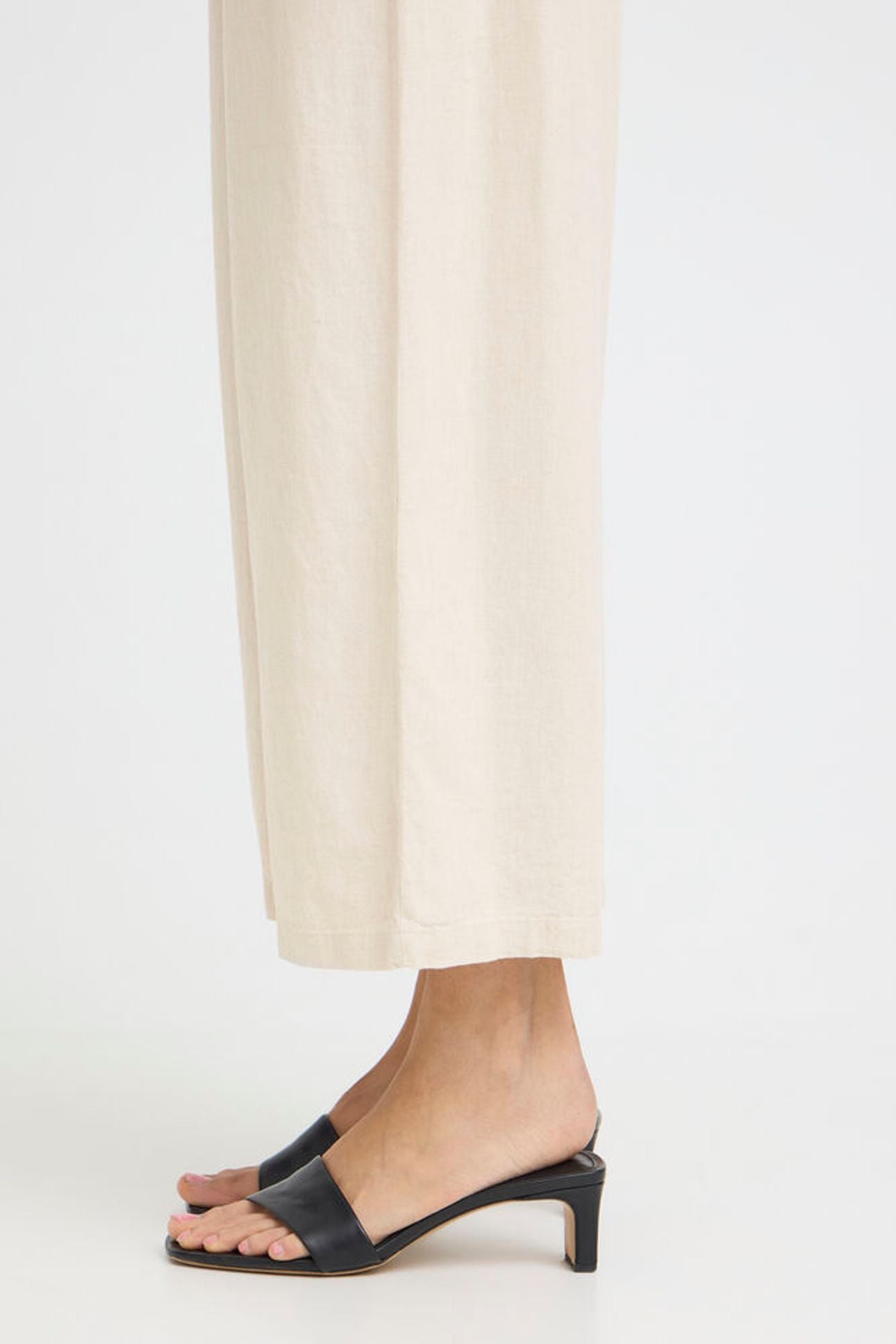 Byoung - Falakka Crop Pants