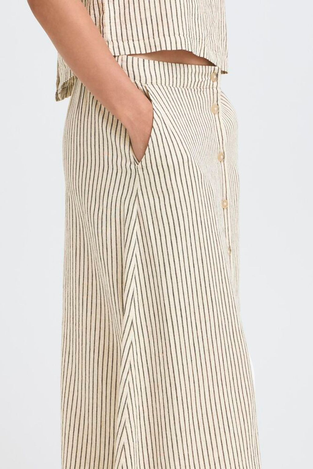 Byoung - Falakka Button Skirt