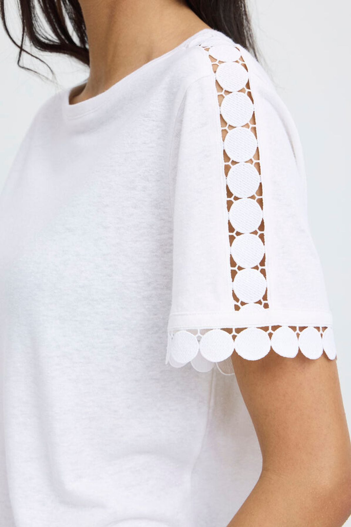 Byoung - Solta T-Shirt