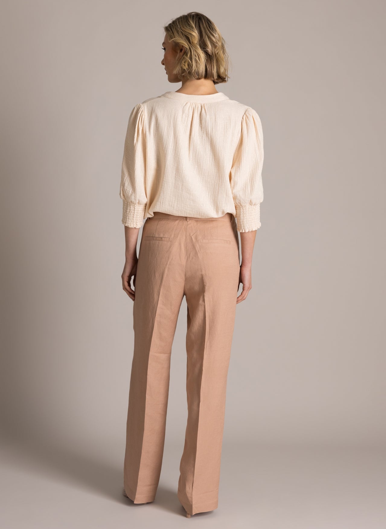 Yest - Gilana Essential