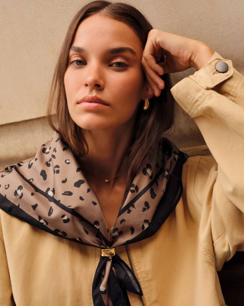 Katie Loxton - Satin Multi-way Scarf